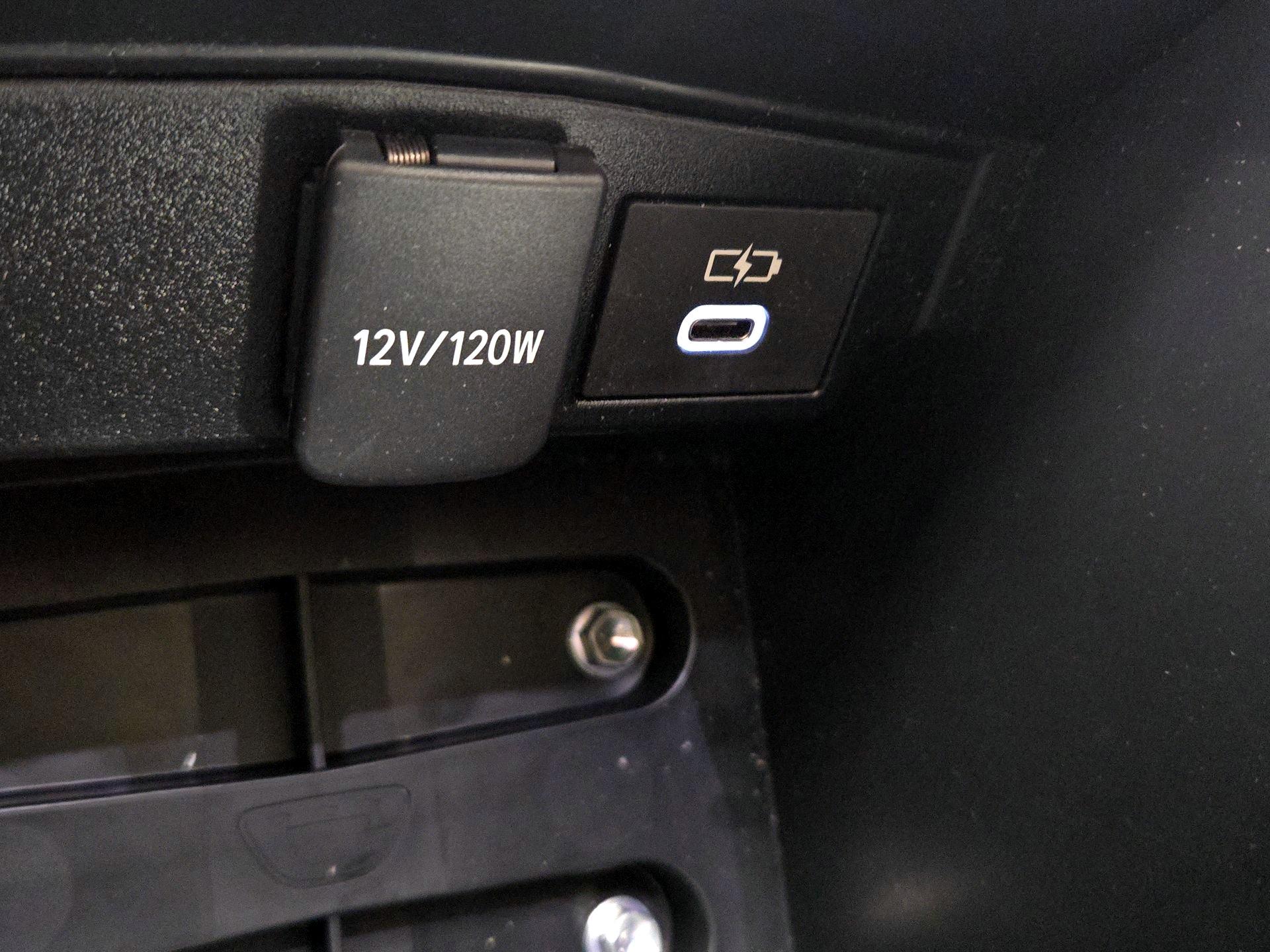 Thumbnail: 2023 Toyota Corolla - 18