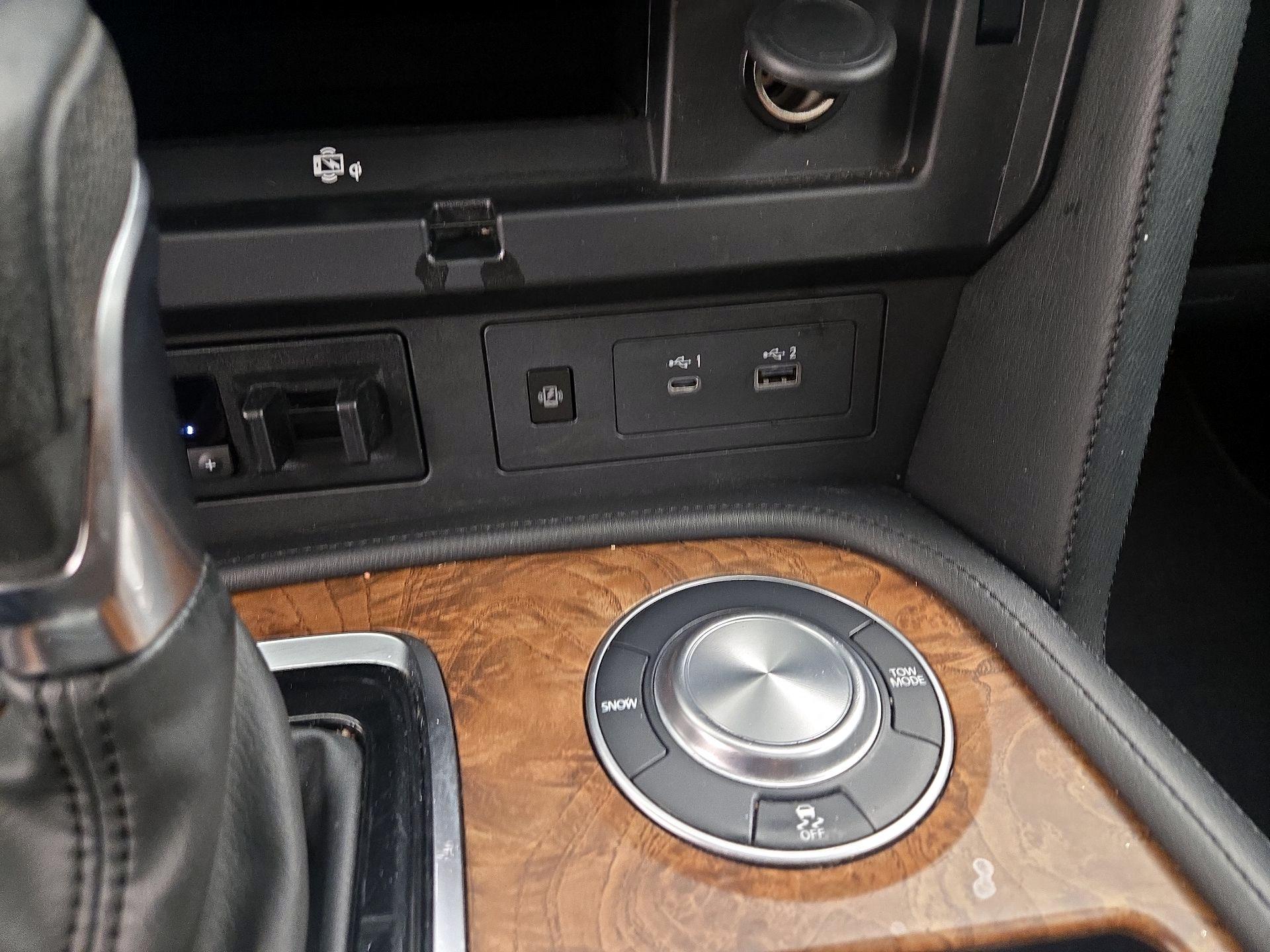 Thumbnail: 2022 Nissan Armada - 19