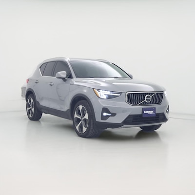 2024 Volvo XC40 B5 Plus Bright Theme