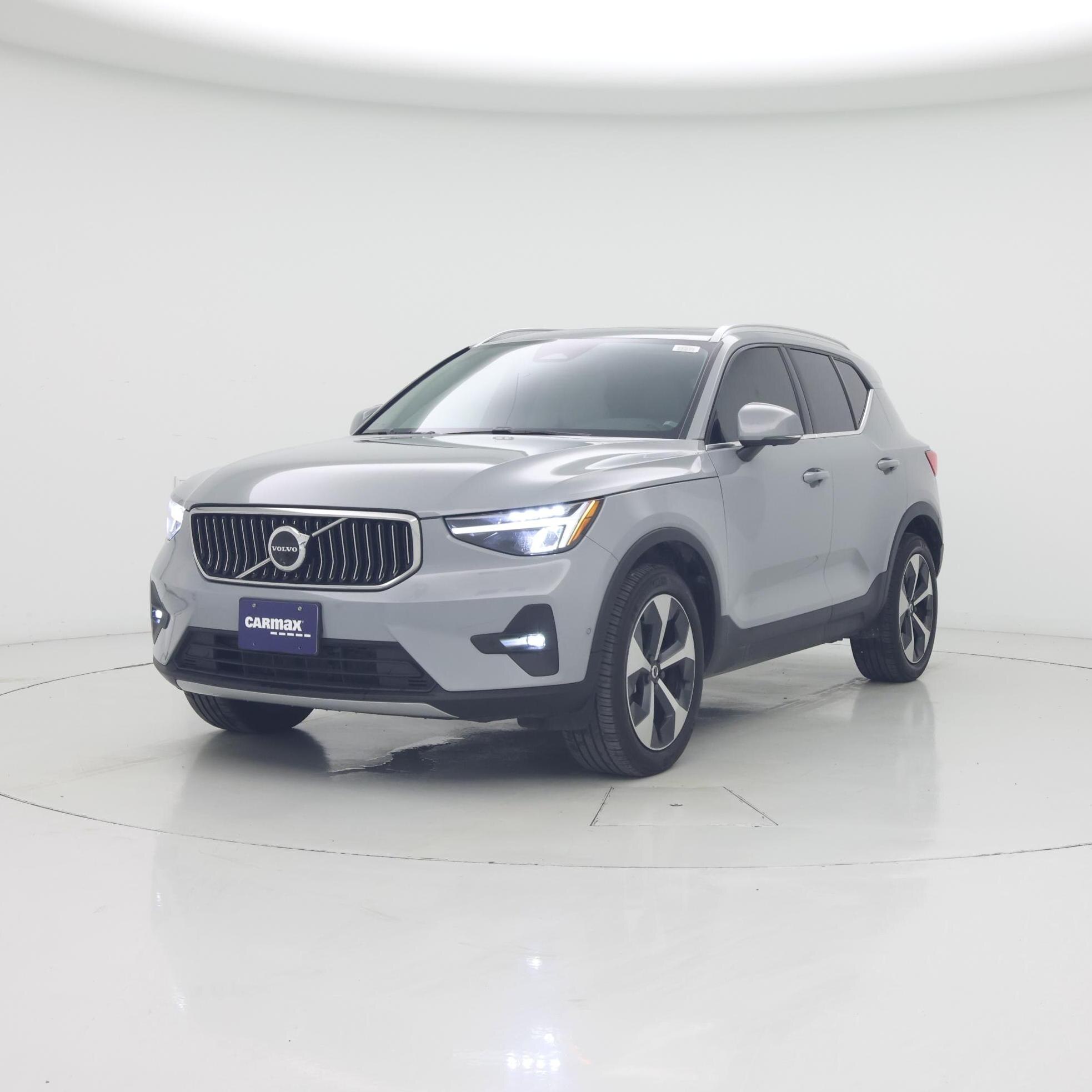 Thumbnail: 2024 Volvo XC40 - 4