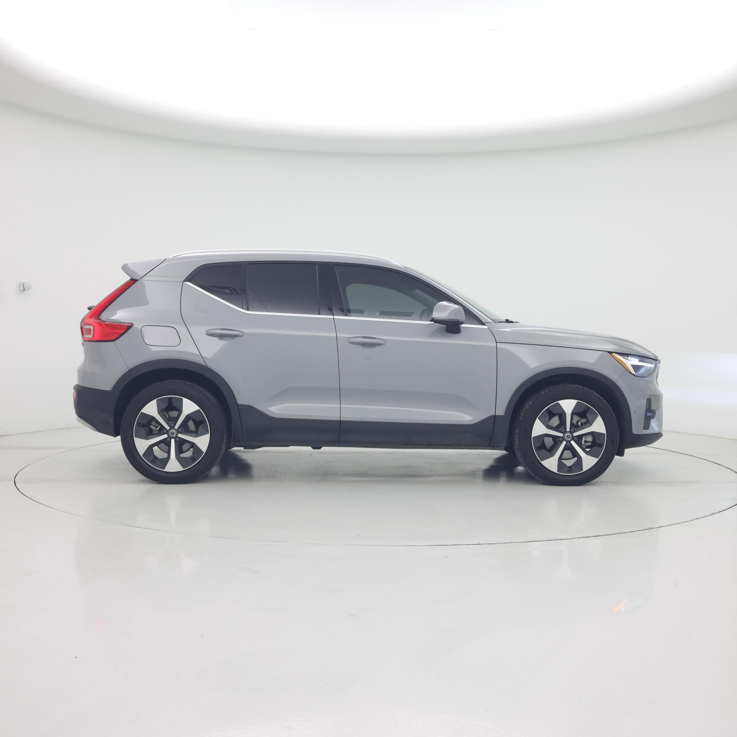 Thumbnail: 2024 Volvo XC40 - 7