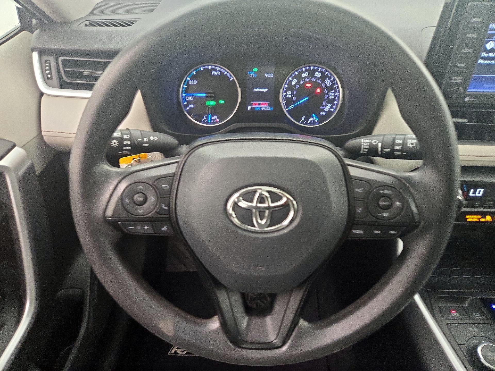 Thumbnail: 2021 Toyota RAV4 - 10