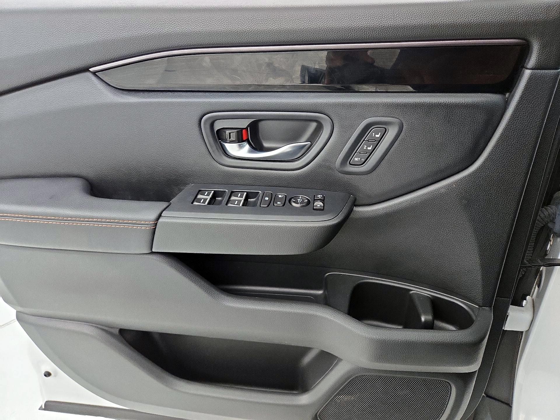 Thumbnail: 2024 Honda Pilot - 12