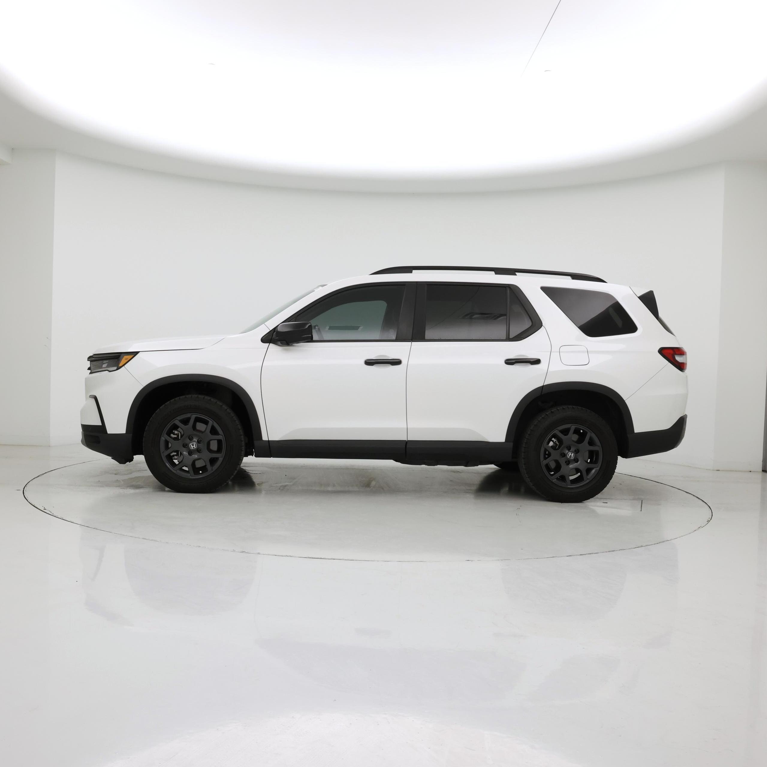 Thumbnail: 2024 Honda Pilot - 3