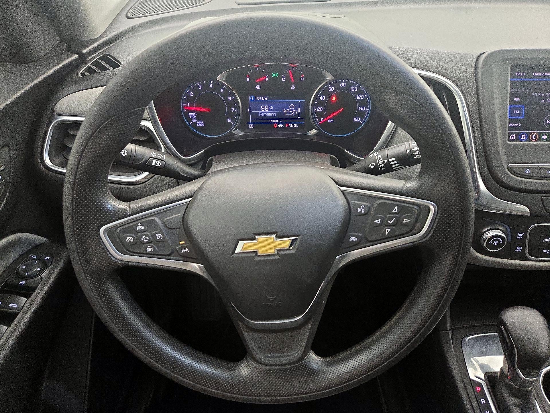 Thumbnail: 2022 Chevrolet Equinox - 10