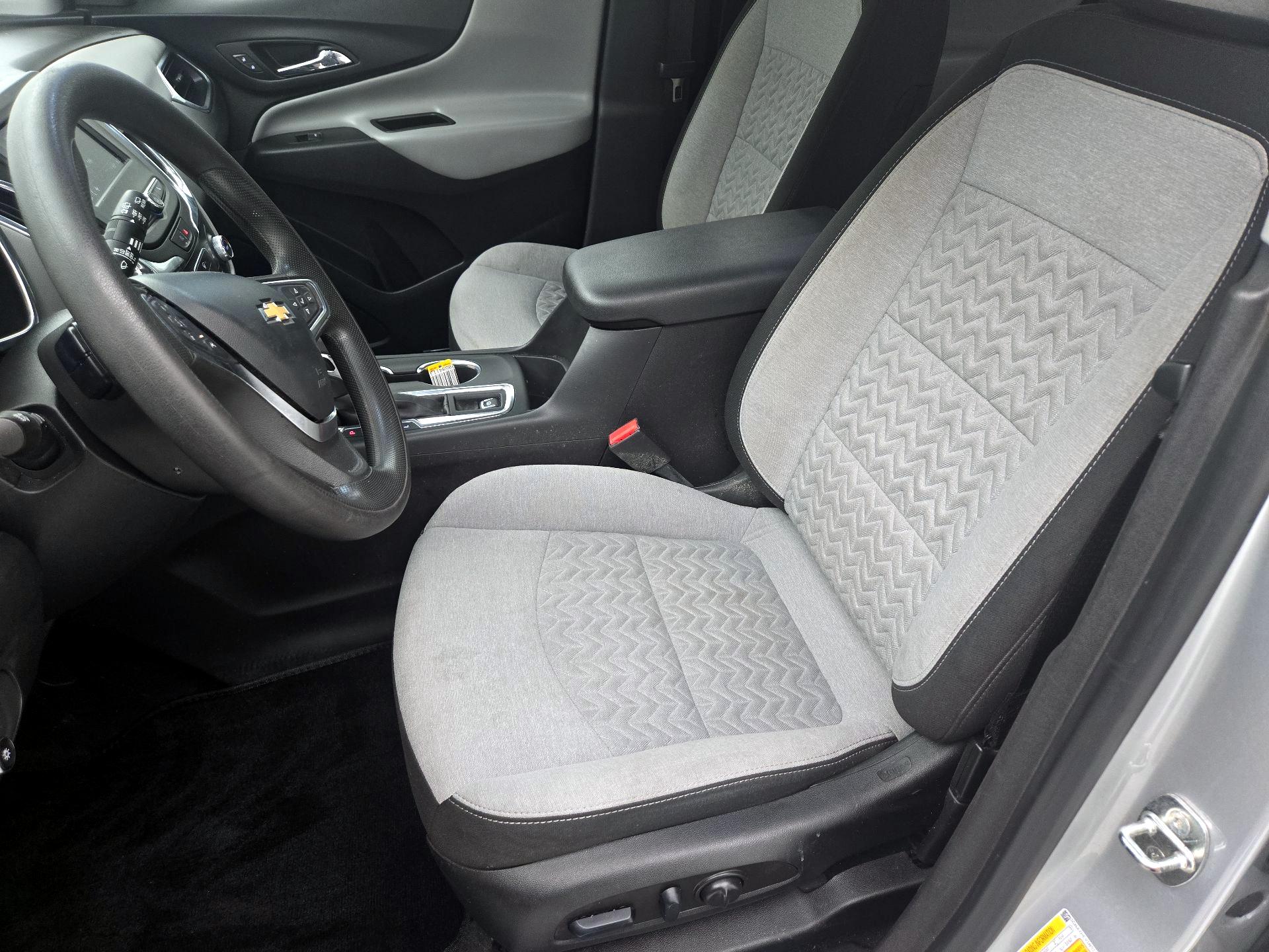 Thumbnail: 2022 Chevrolet Equinox - 11