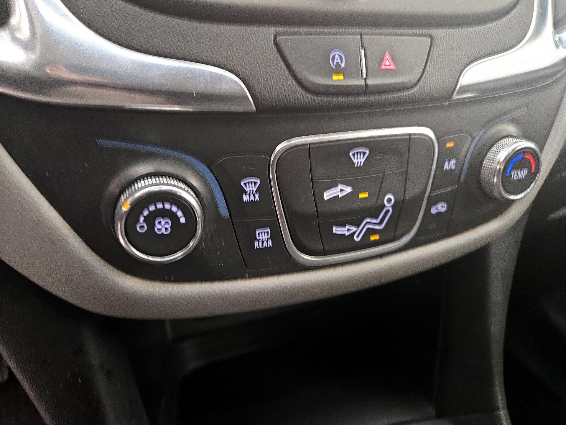 Thumbnail: 2022 Chevrolet Equinox - 16