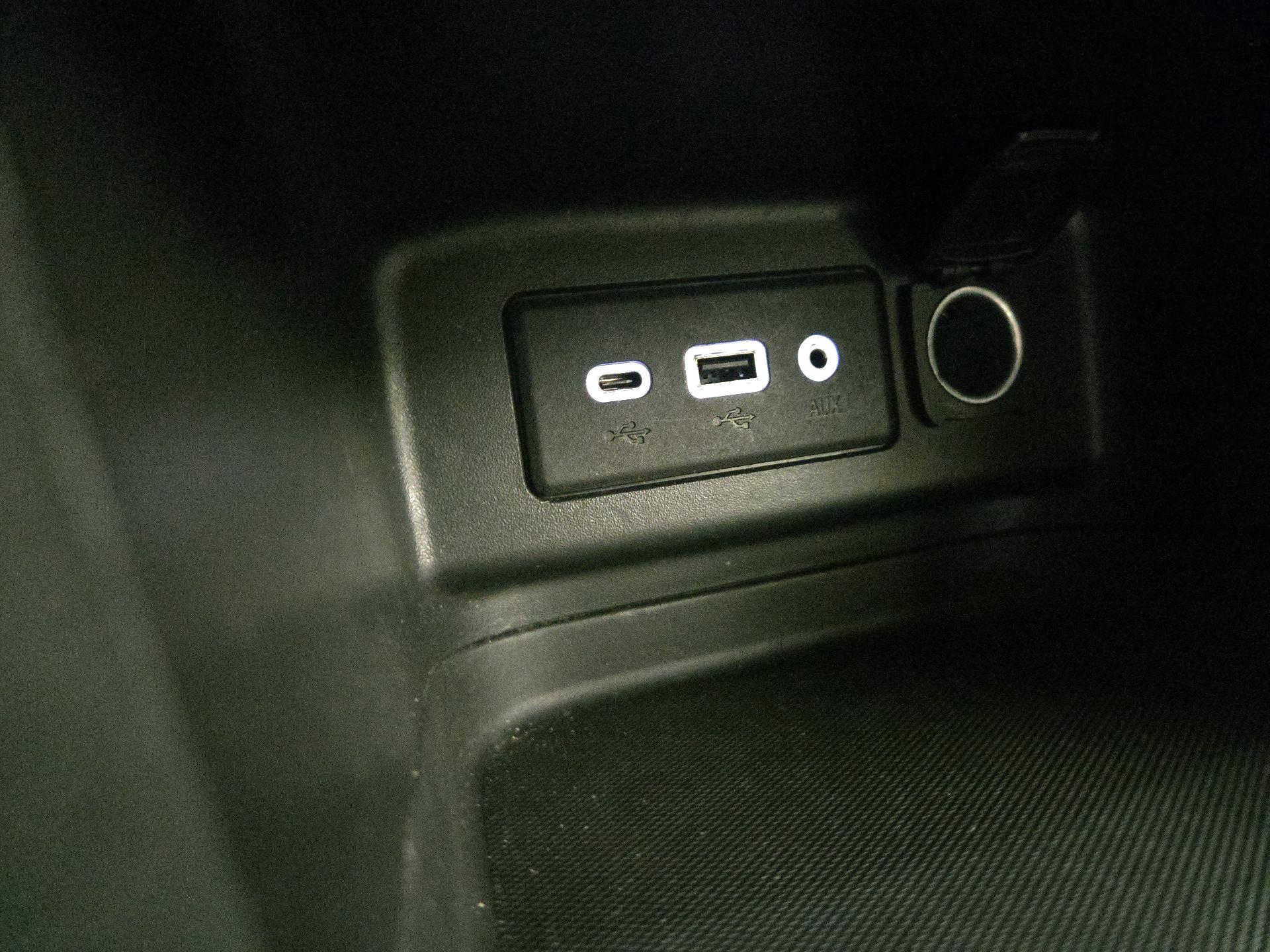 Thumbnail: 2022 Chevrolet Equinox - 18