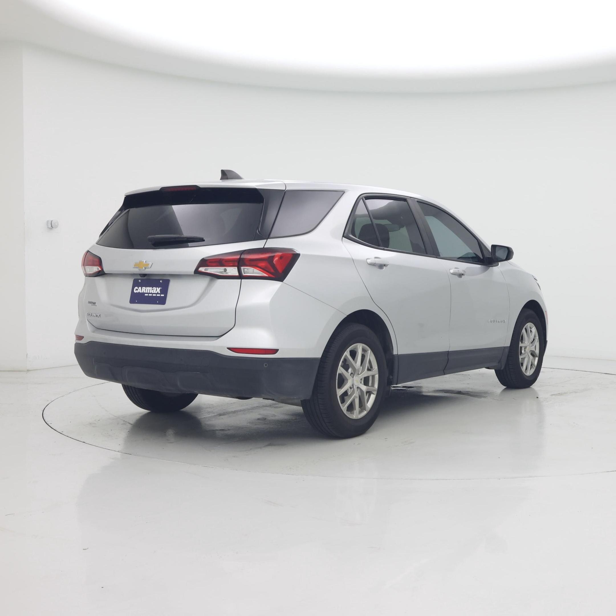 Thumbnail: 2022 Chevrolet Equinox - 8