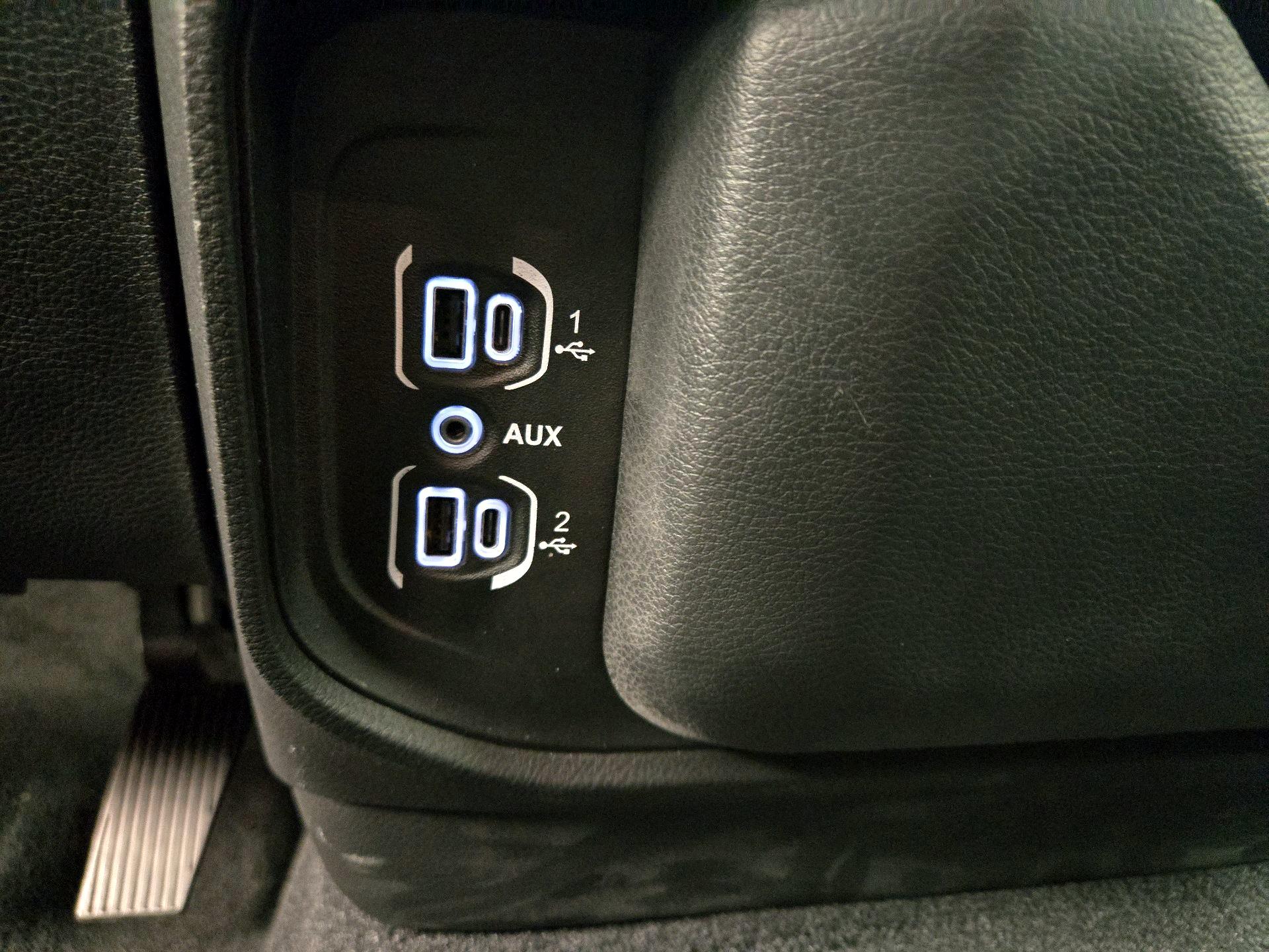 Thumbnail: 2025 RAM 1500 - 18