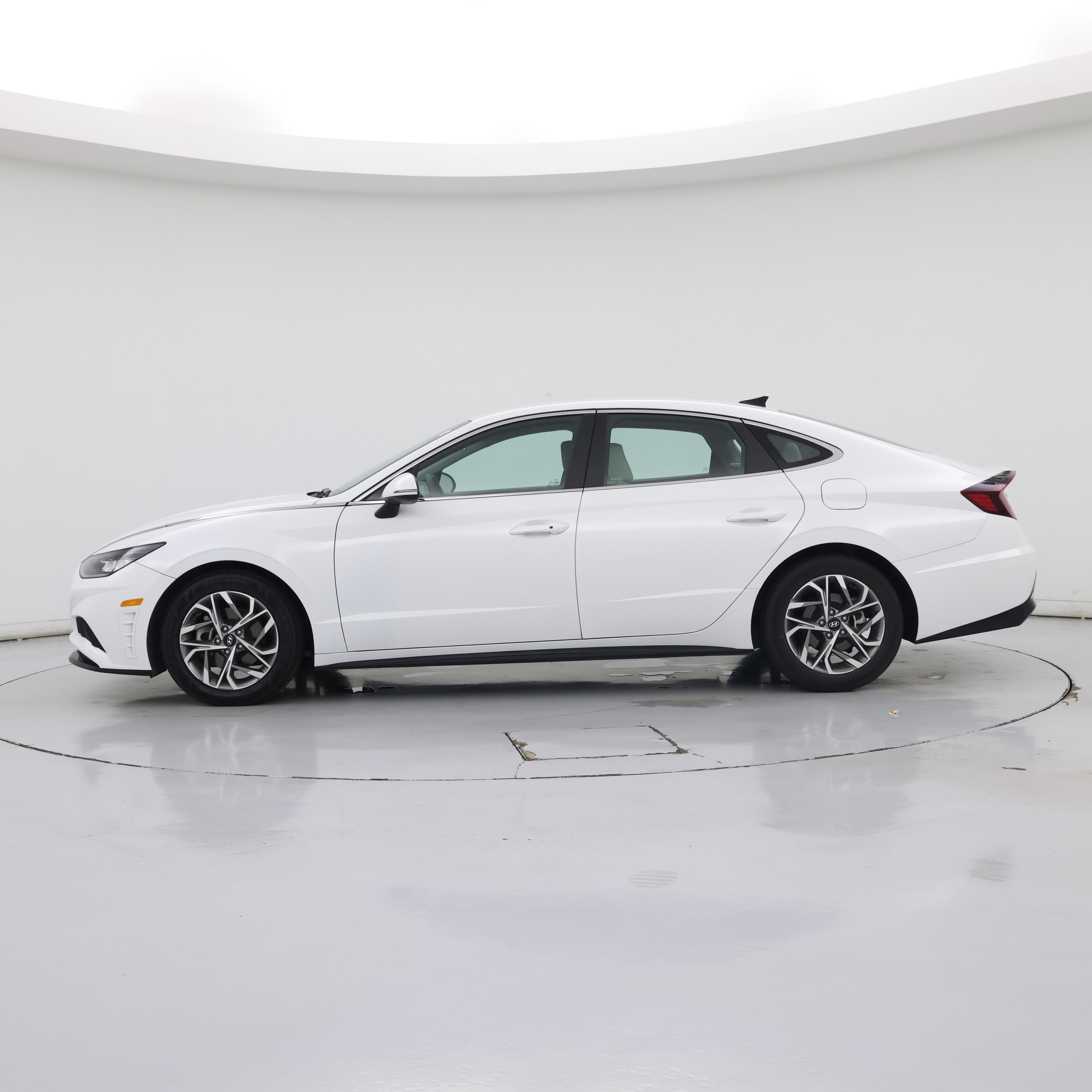 Thumbnail: 2022 Hyundai Sonata - 3