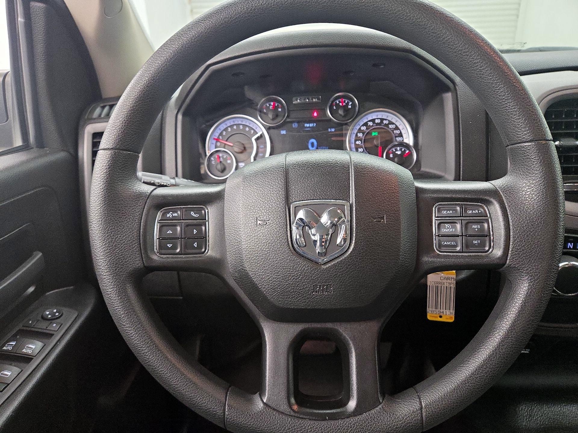 Thumbnail: 2023 RAM 1500 Classic - 10