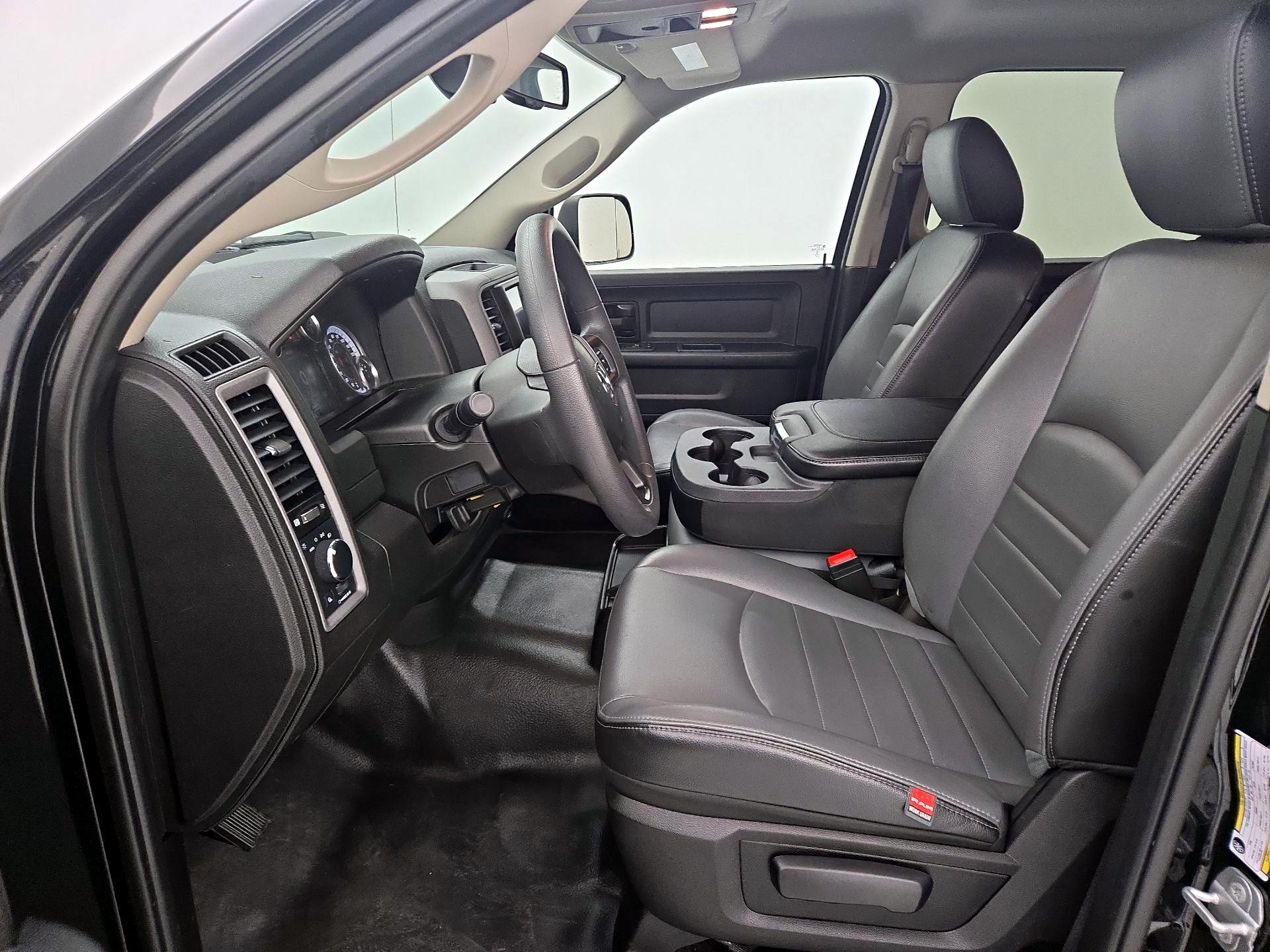Thumbnail: 2023 RAM 1500 Classic - 11