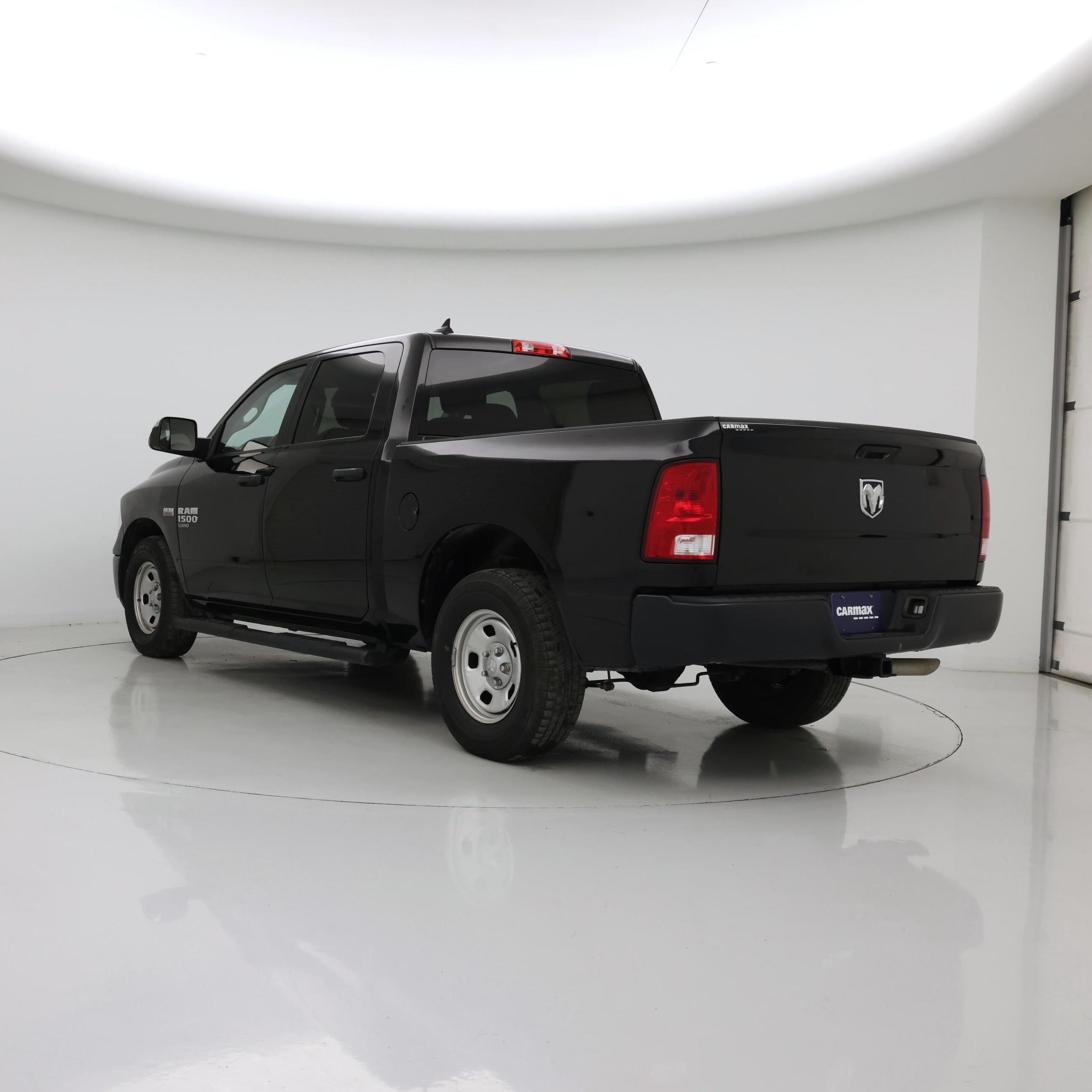 Thumbnail: 2023 RAM 1500 Classic - 2