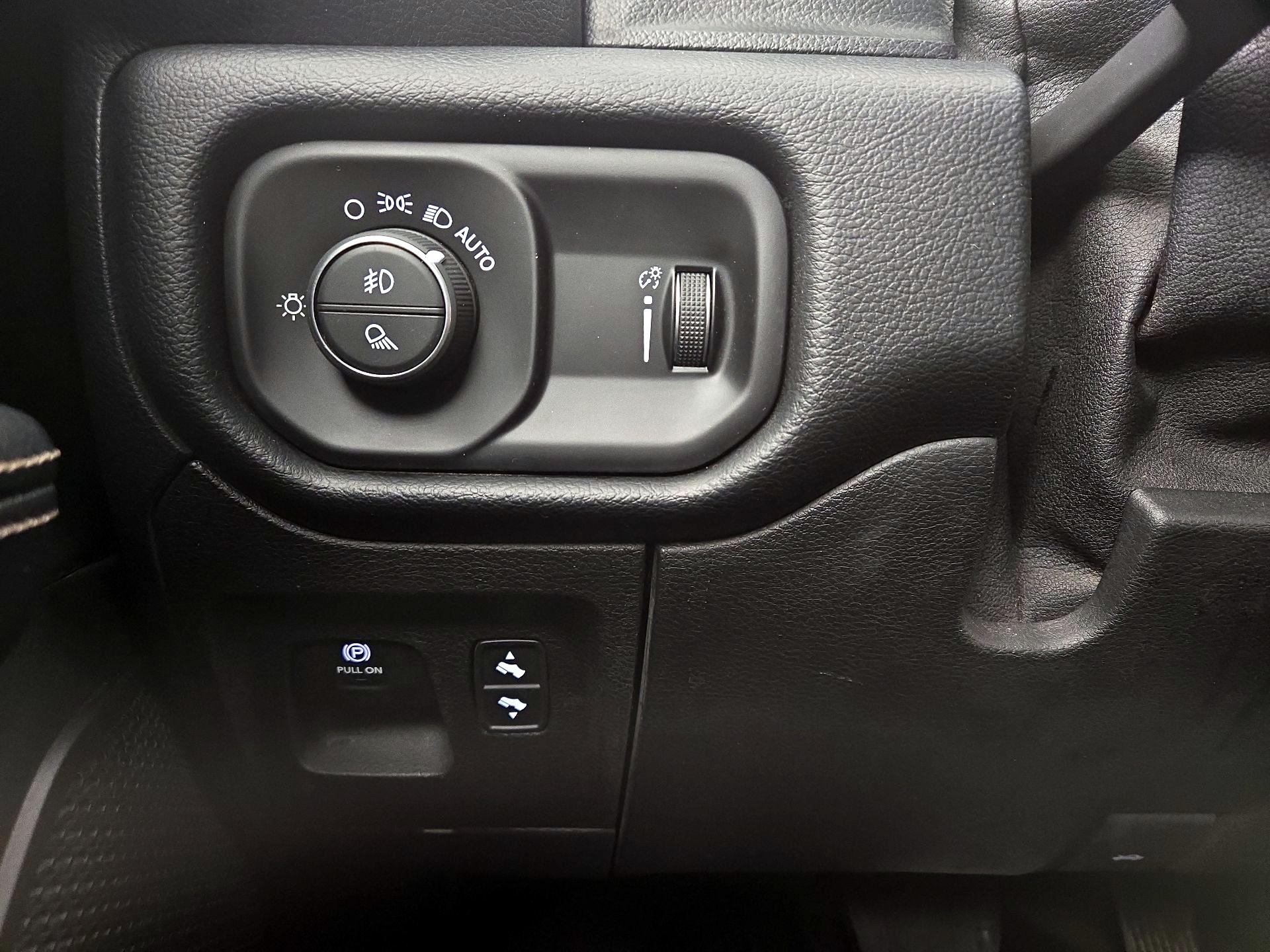 Thumbnail: 2021 RAM 1500 - 13
