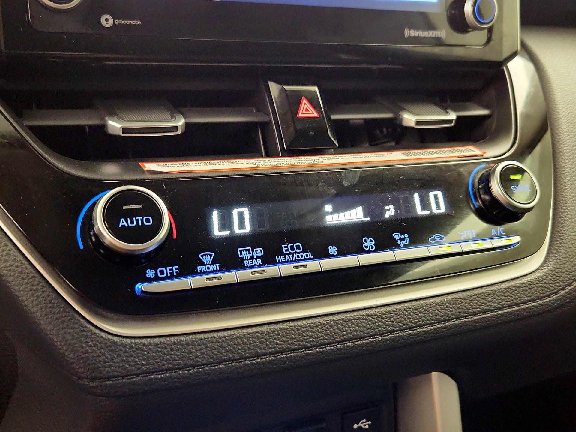 Thumbnail: 2022 Toyota Corolla Cross - 16