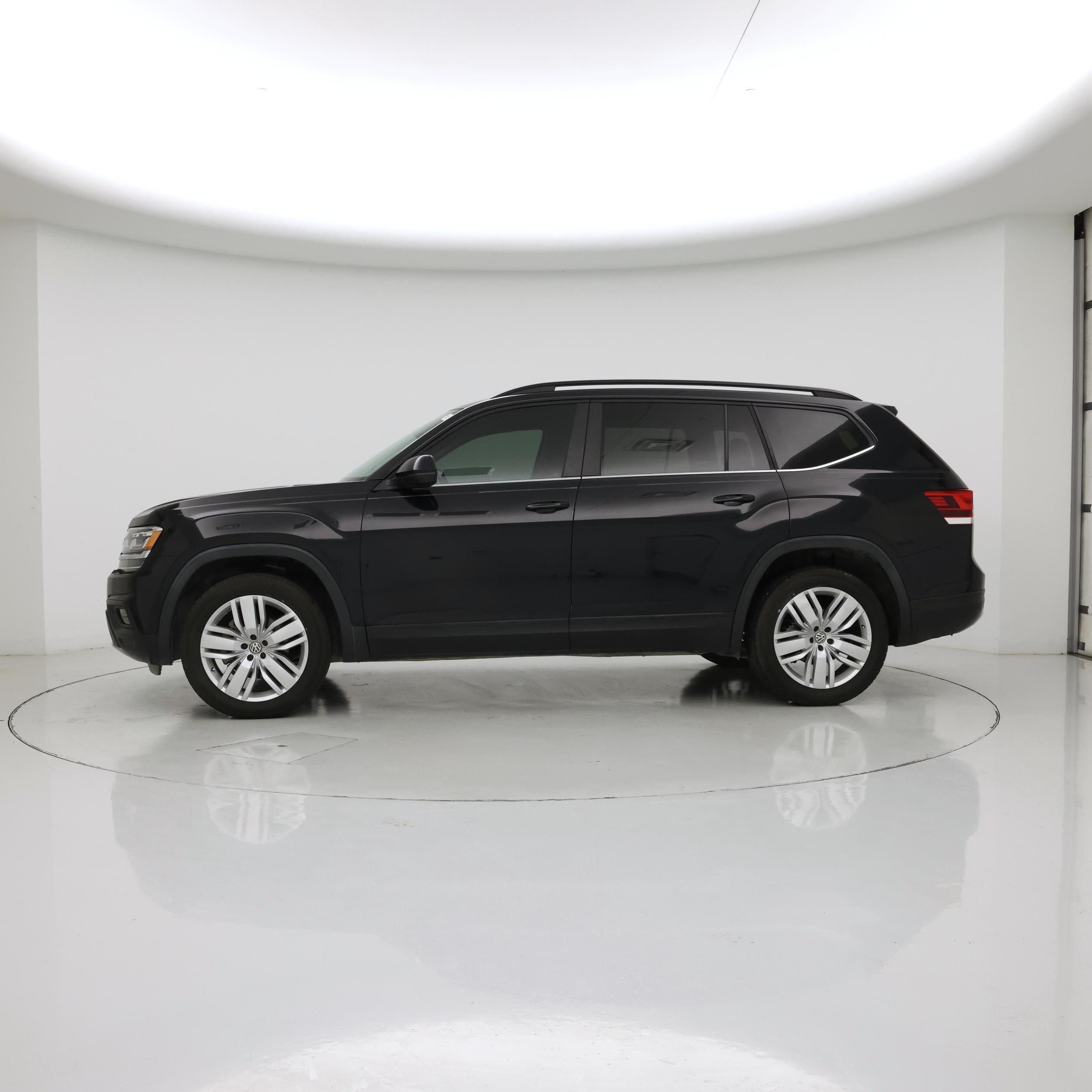 Thumbnail: 2020 Volkswagen Atlas - 3