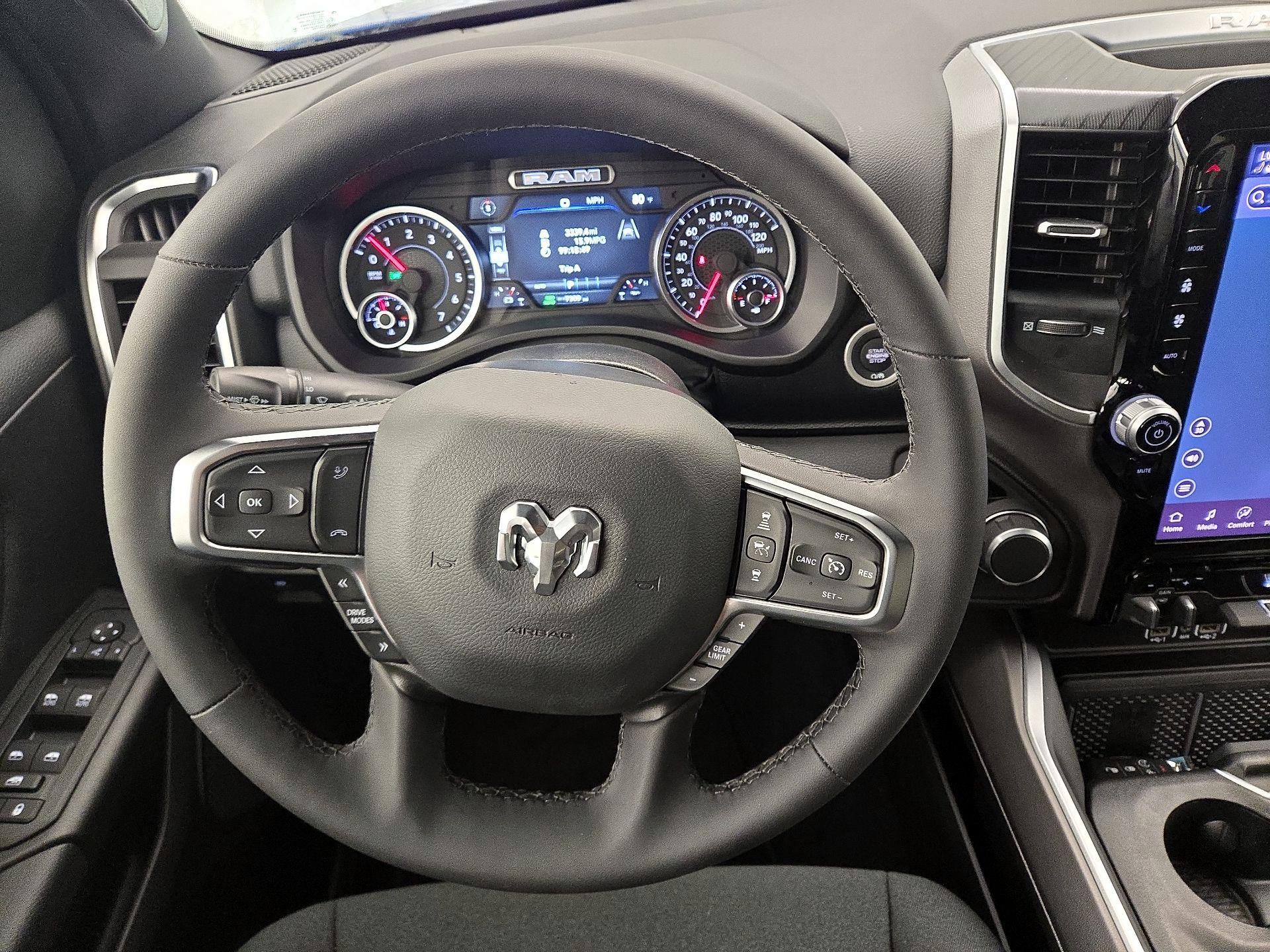 Thumbnail: 2025 RAM 1500 - 10