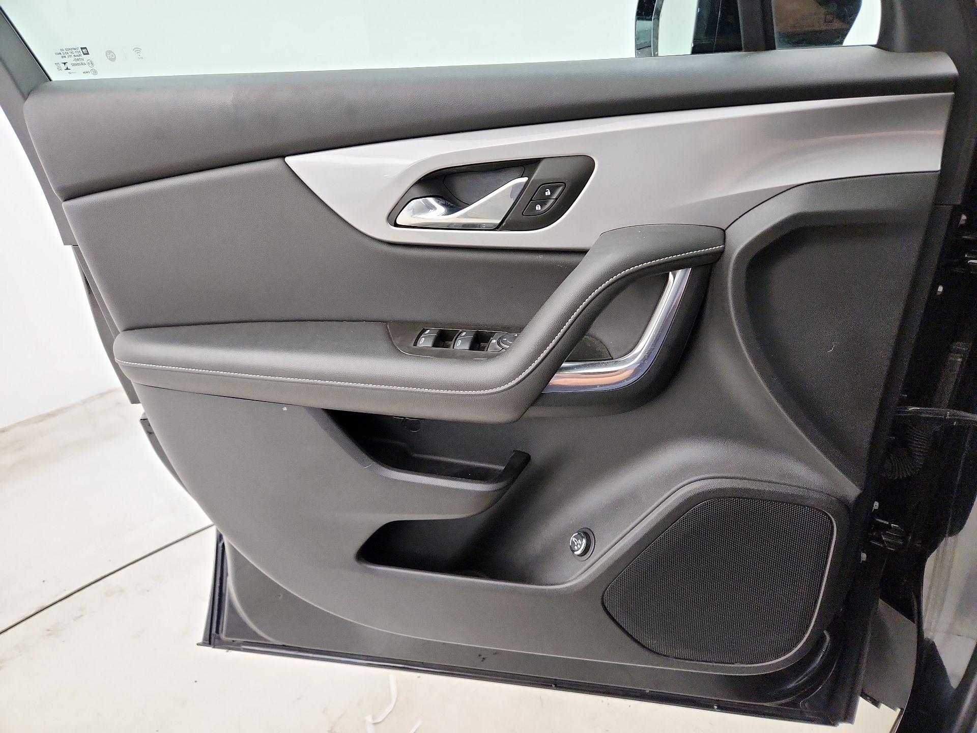 Thumbnail: 2023 Chevrolet Blazer - 11