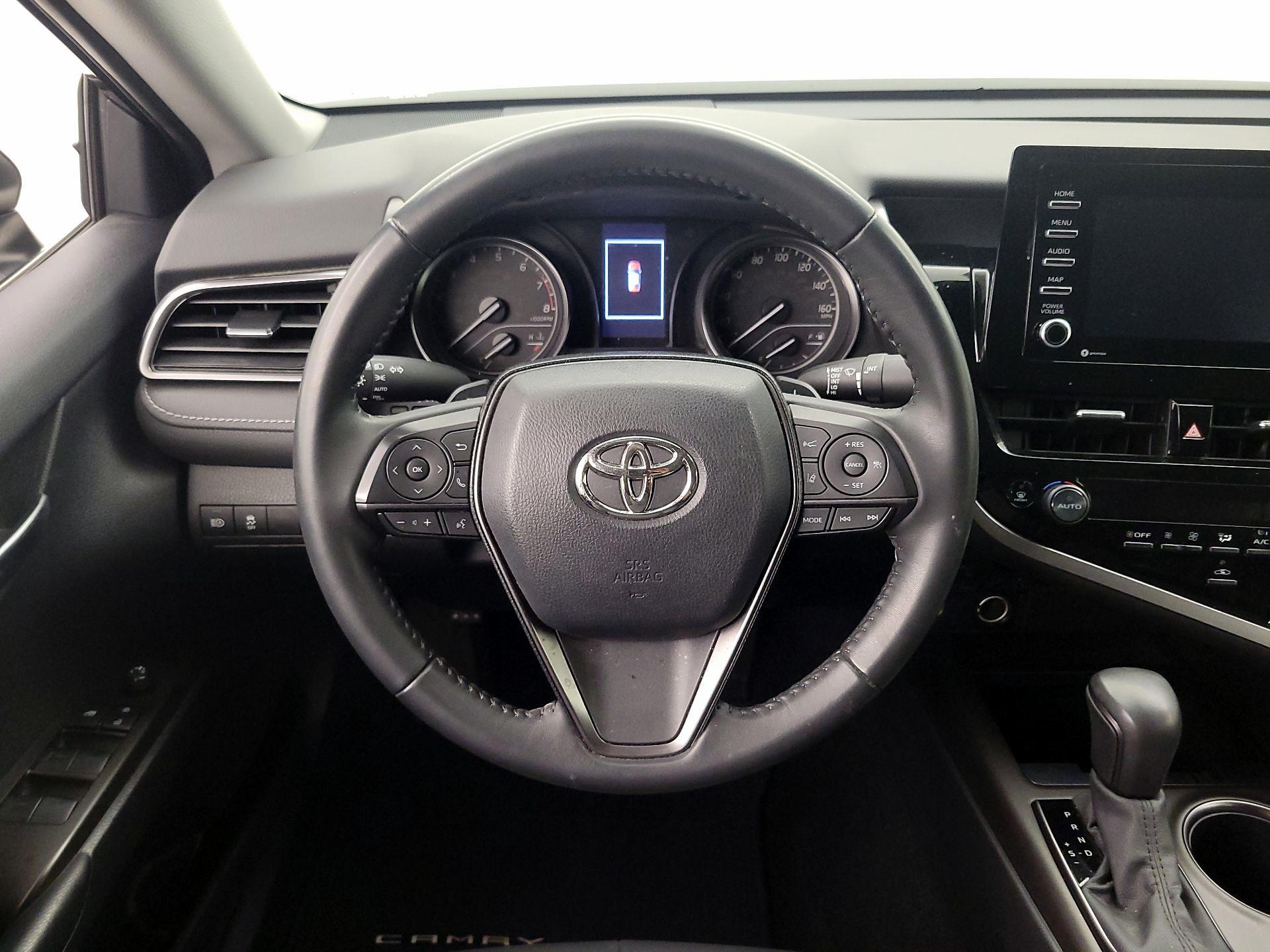 Thumbnail: 2022 Toyota Camry - 10