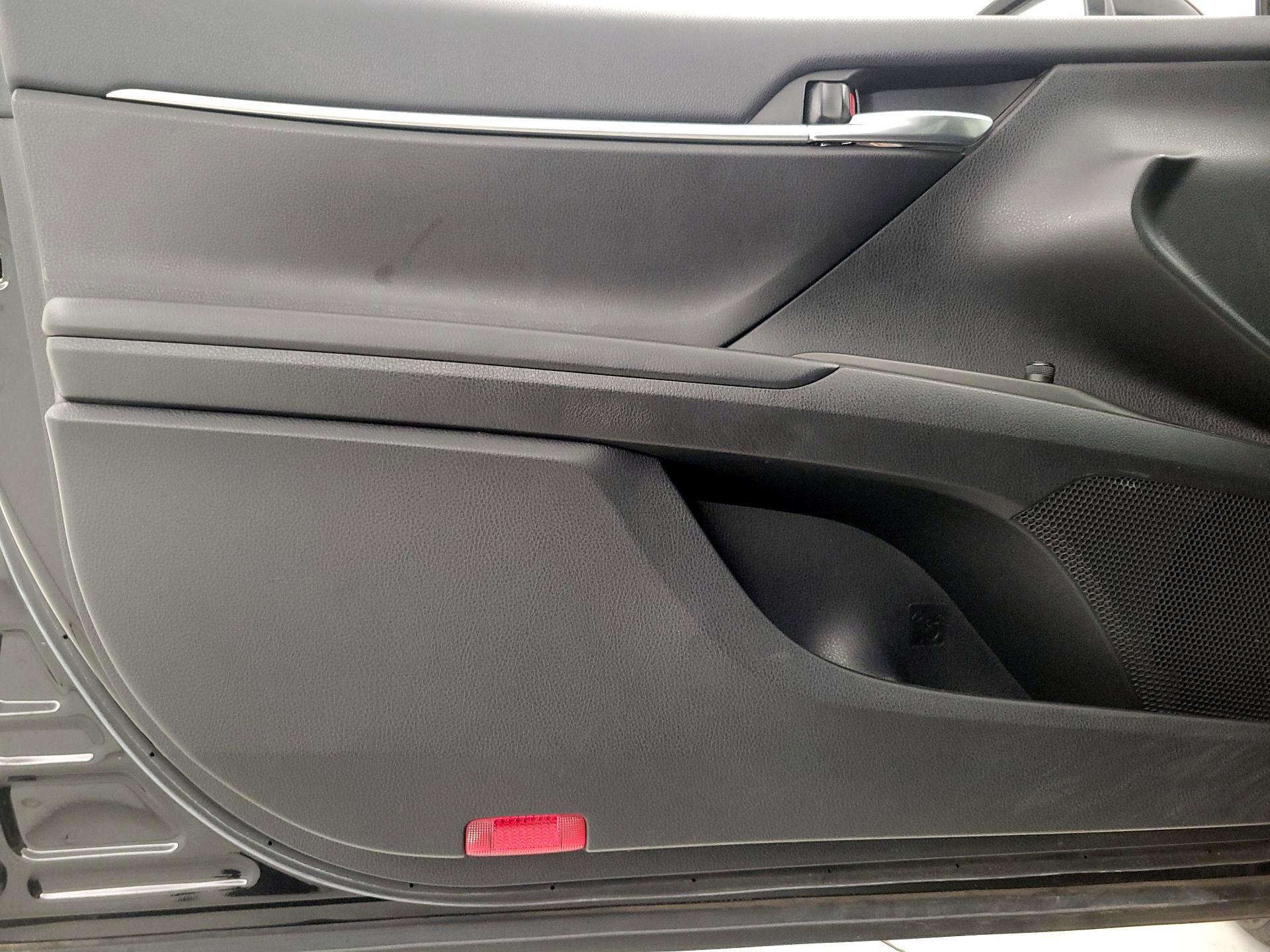 Thumbnail: 2022 Toyota Camry - 12