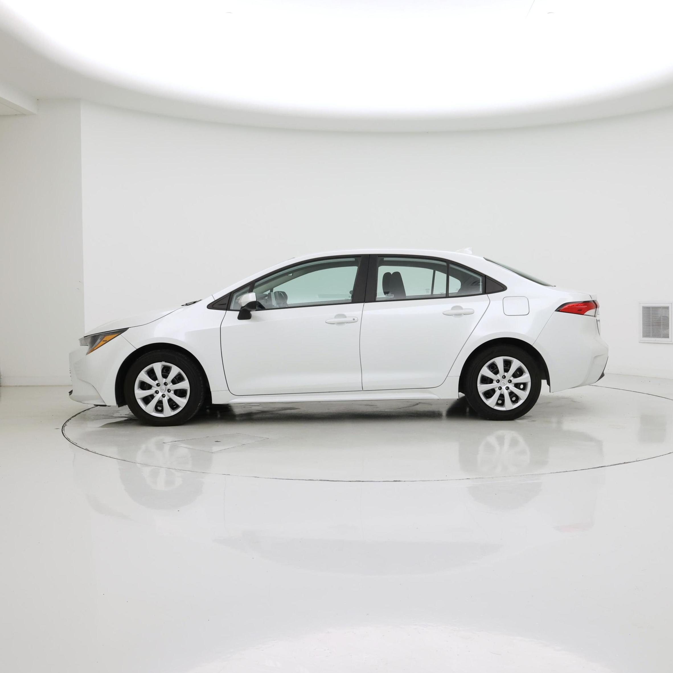Thumbnail: 2024 Toyota Corolla - 3