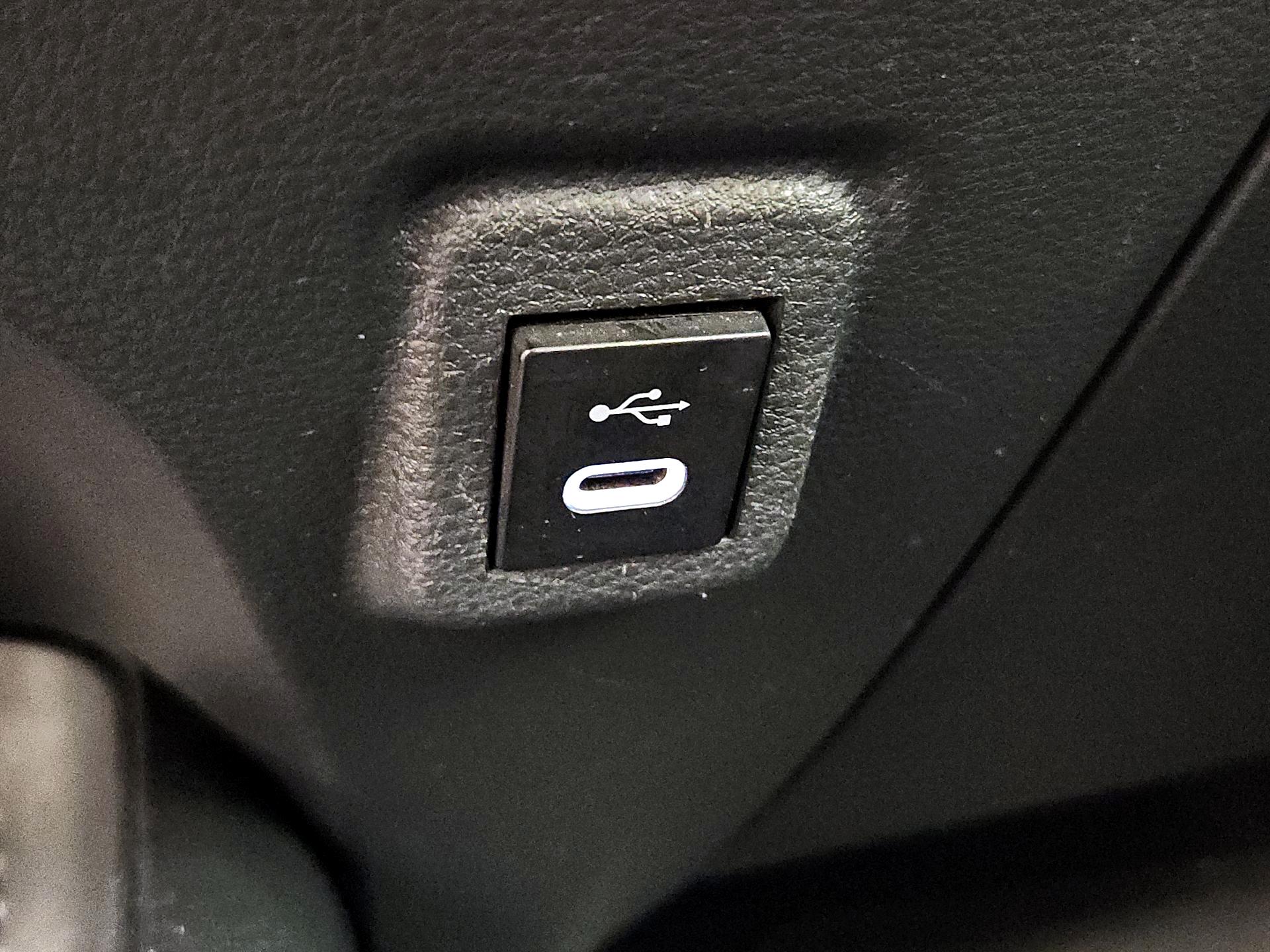 Thumbnail: 2024 Toyota Corolla - 18