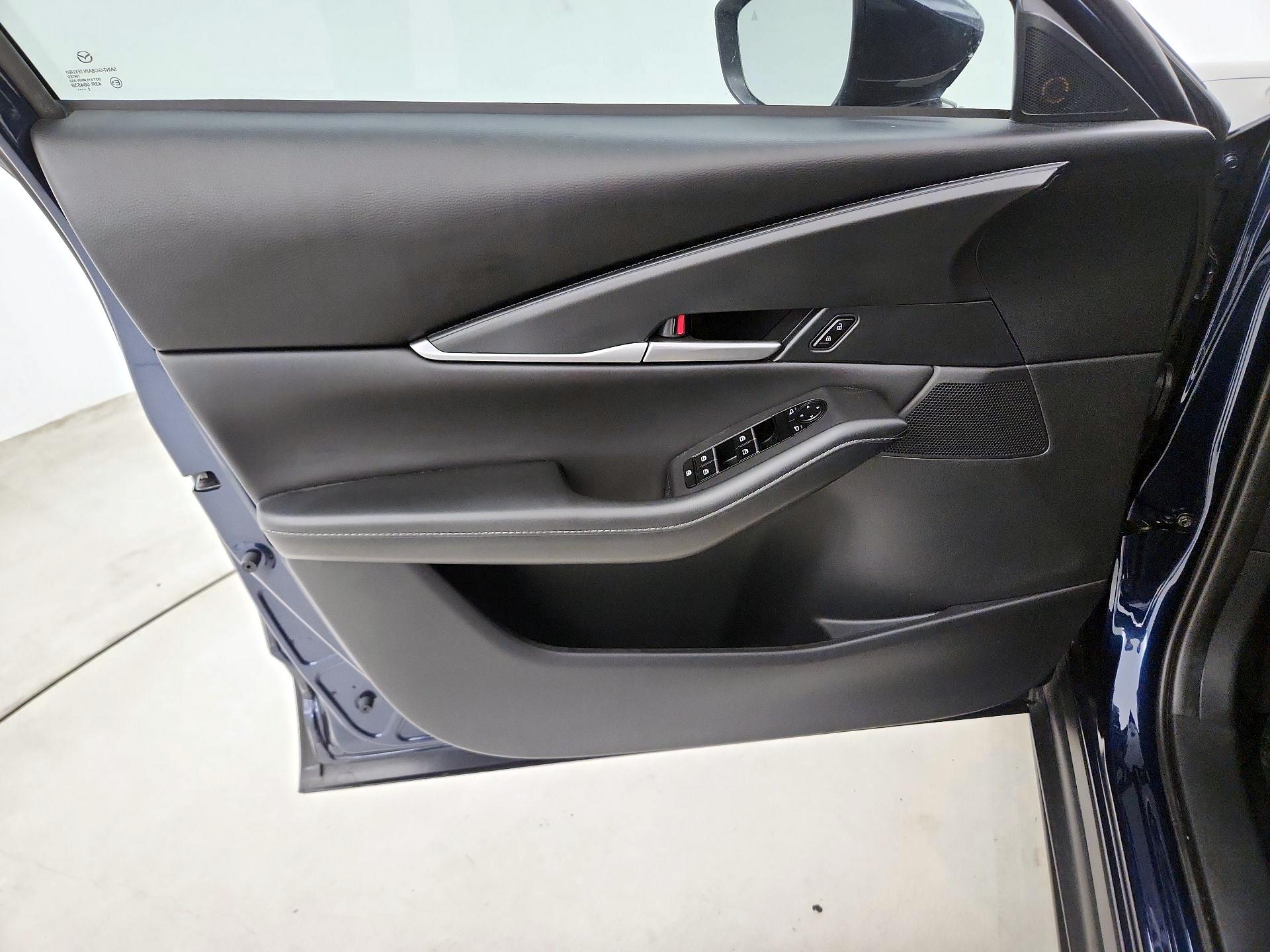 Thumbnail: 2022 Mazda CX-30 - 12