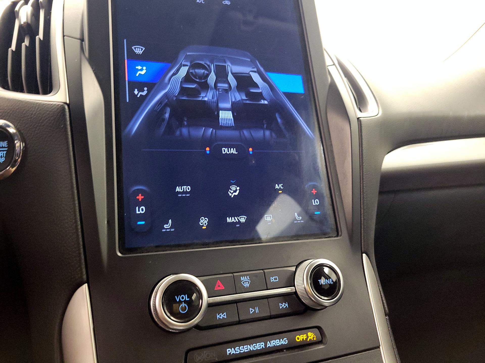 Thumbnail: 2024 Ford Edge - 16