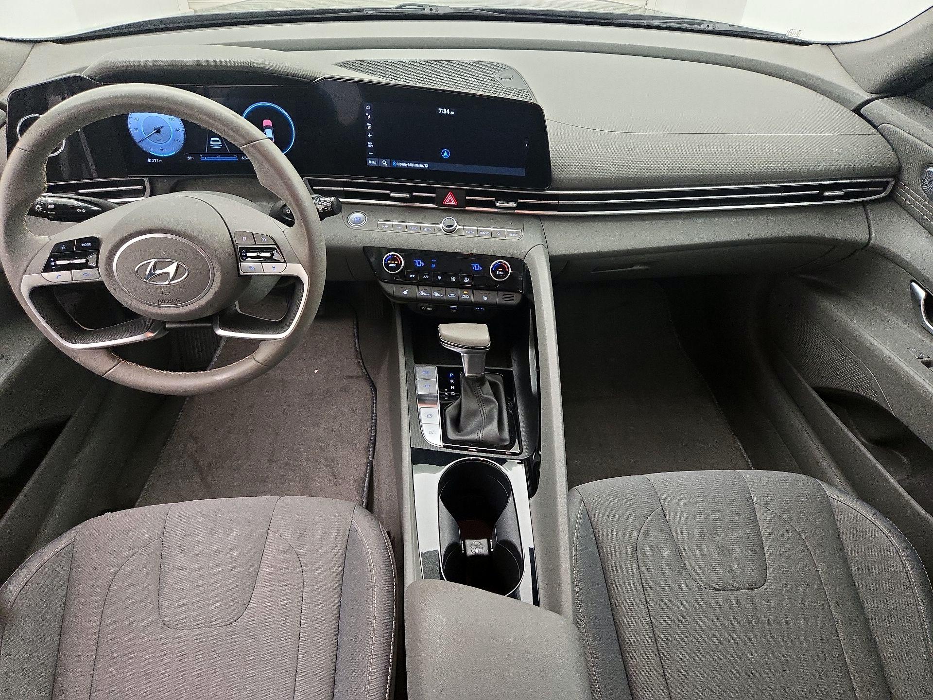 Thumbnail: 2023 Hyundai Elantra - 9