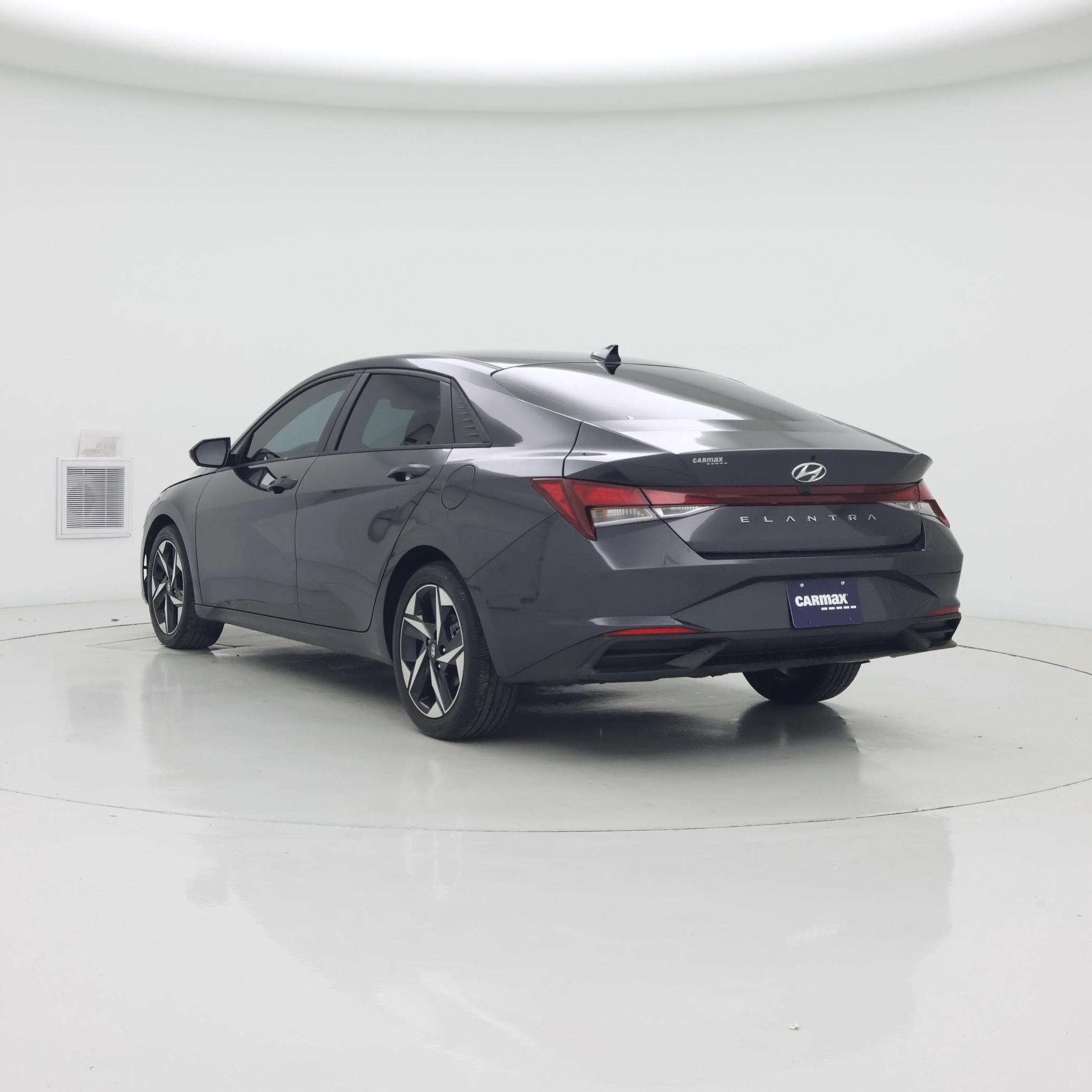 Thumbnail: 2023 Hyundai Elantra - 2