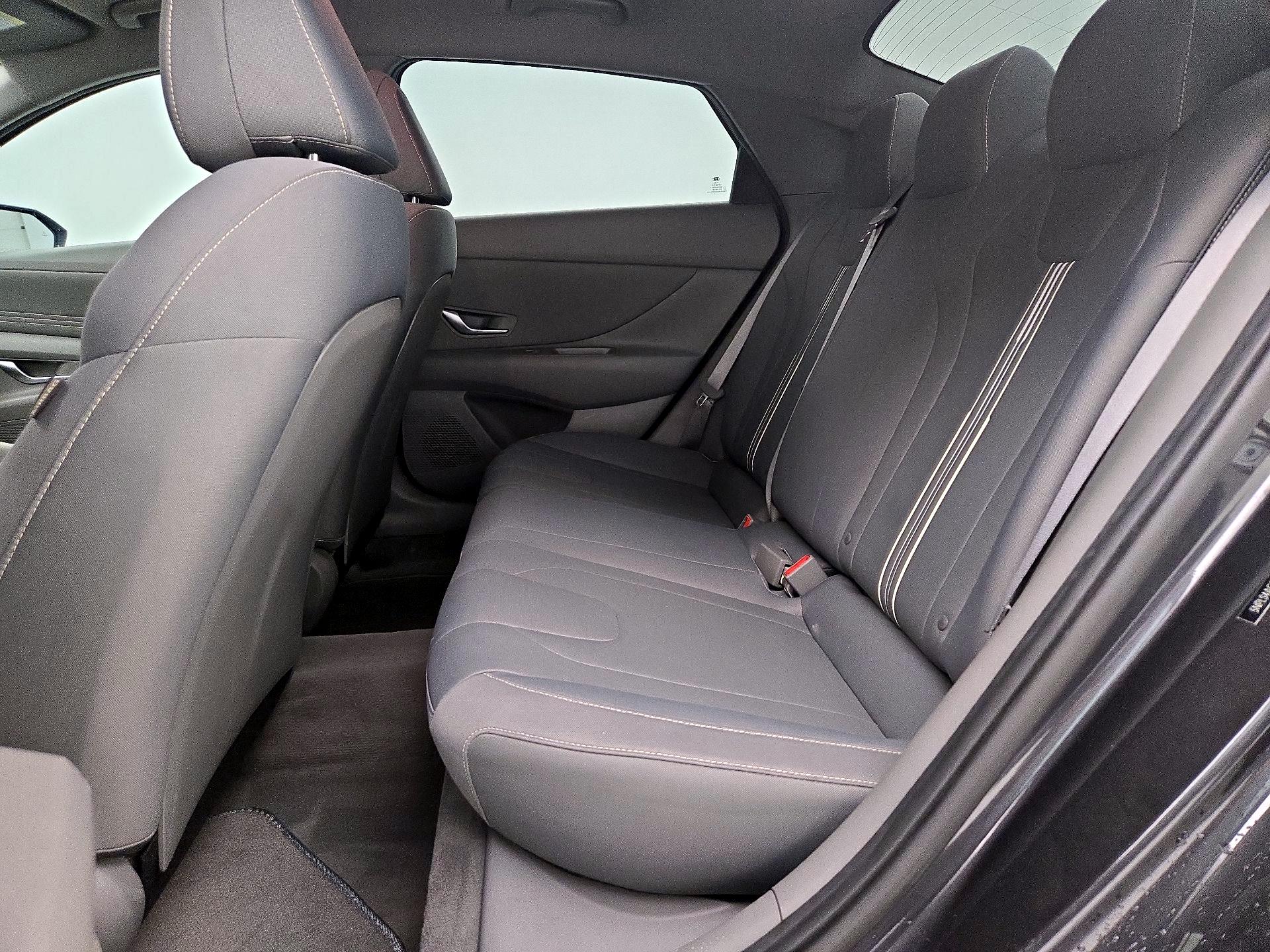 Thumbnail: 2023 Hyundai Elantra - 20