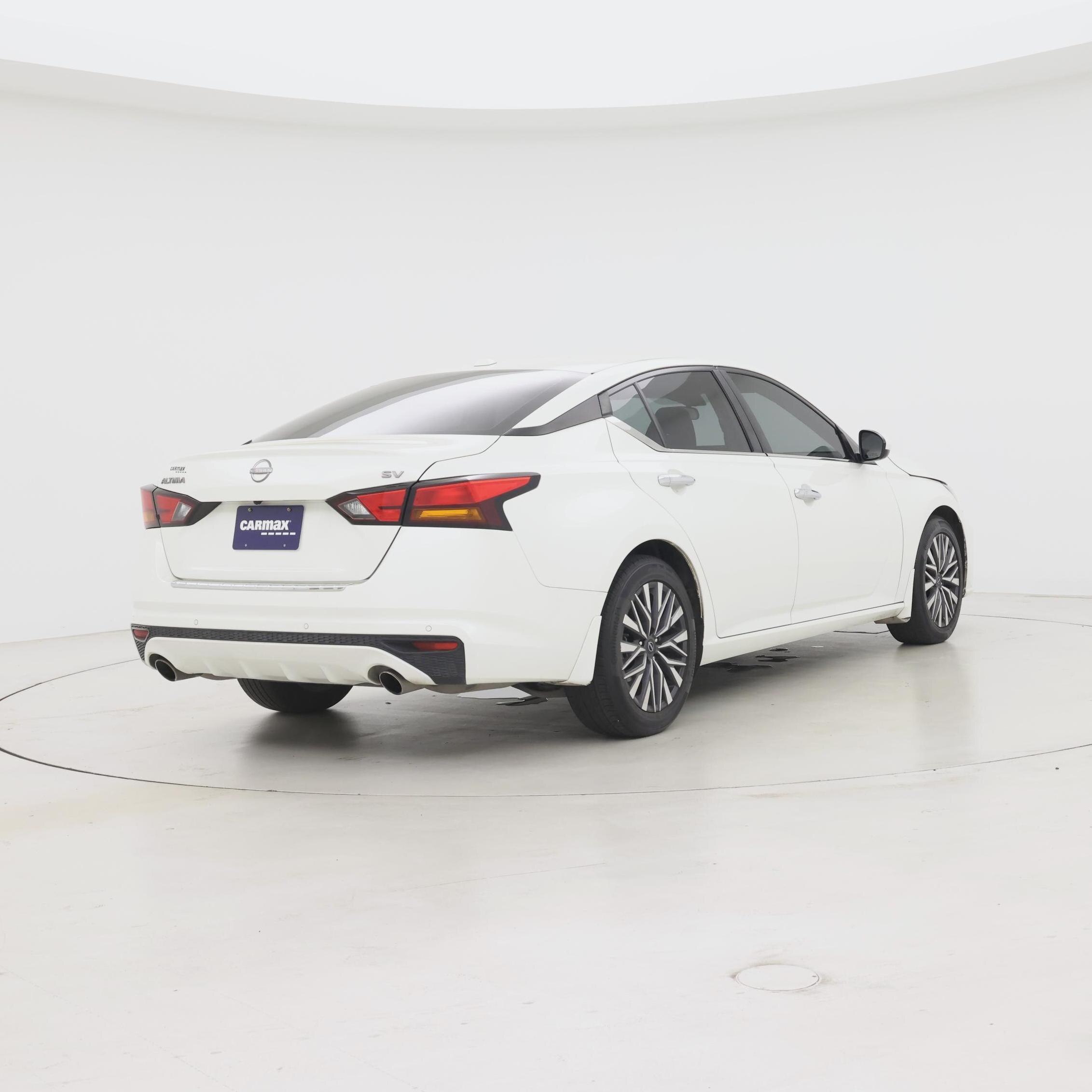 Thumbnail: 2023 Nissan Altima - 8