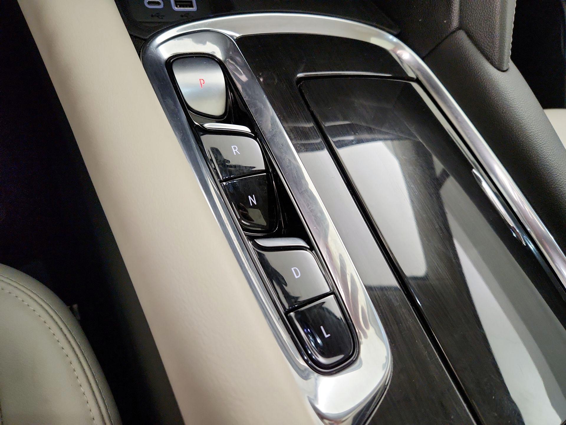 Thumbnail: 2023 Buick Enclave - 18