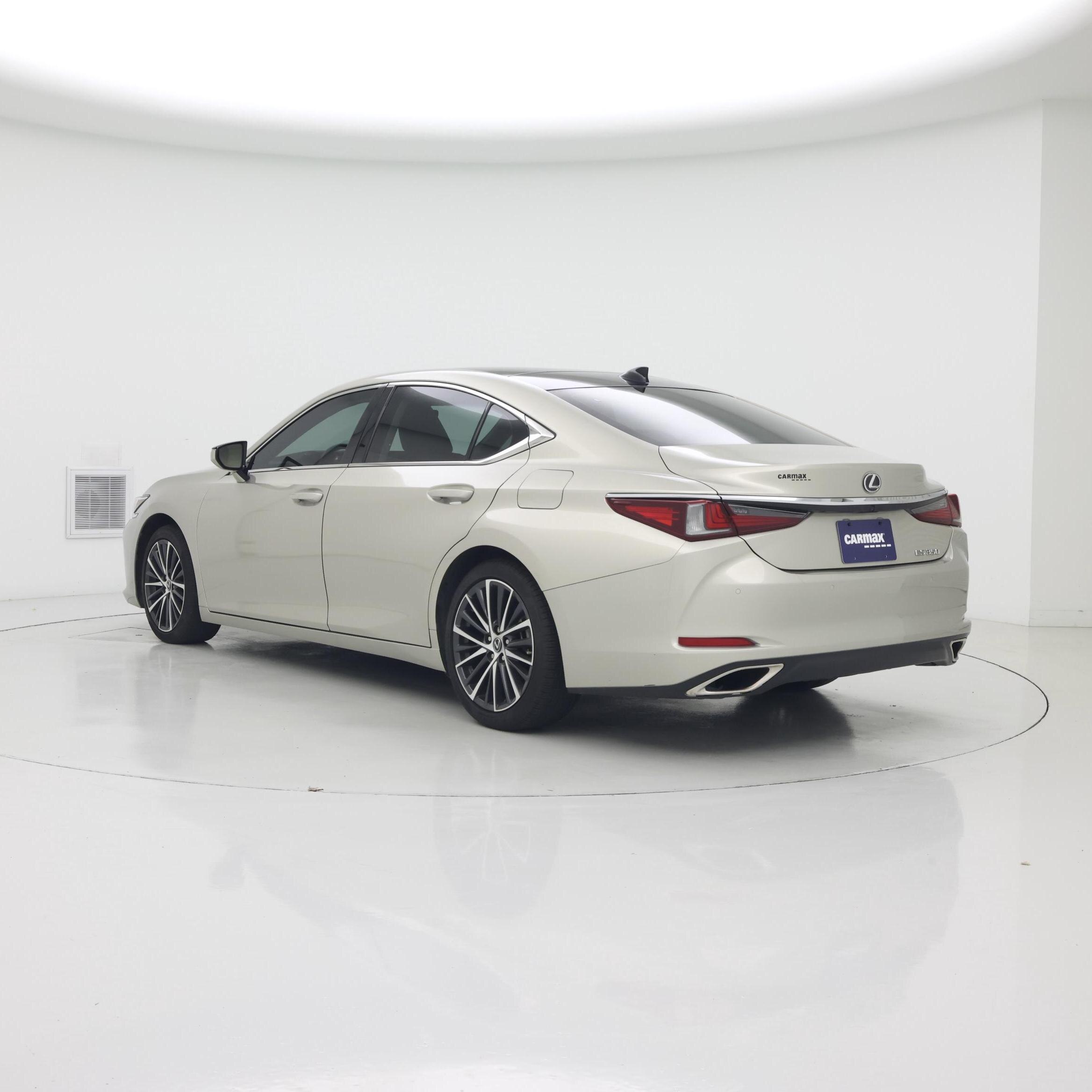 Thumbnail: 2023 Lexus ES - 2