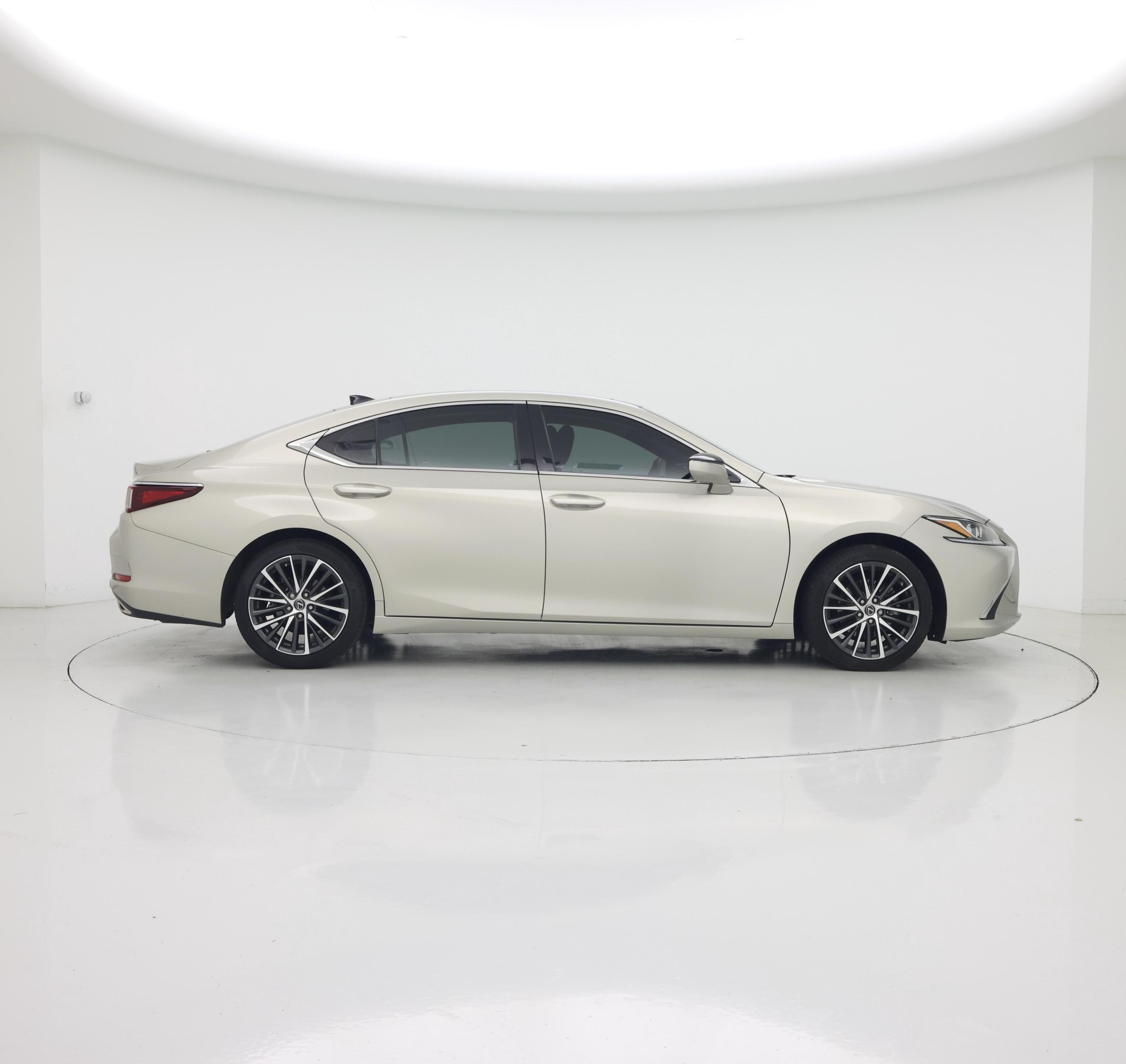 Thumbnail: 2023 Lexus ES - 7