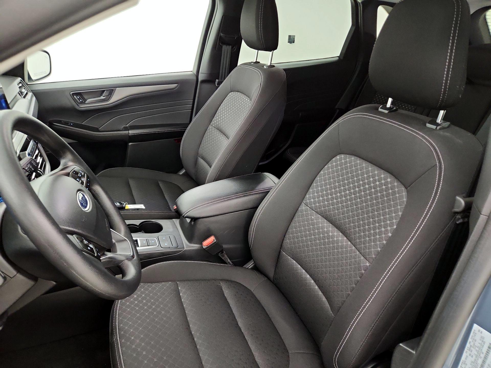 Thumbnail: 2025 Ford Escape - 9