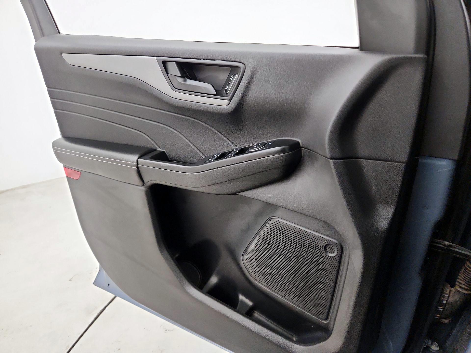 Thumbnail: 2025 Ford Escape - 10