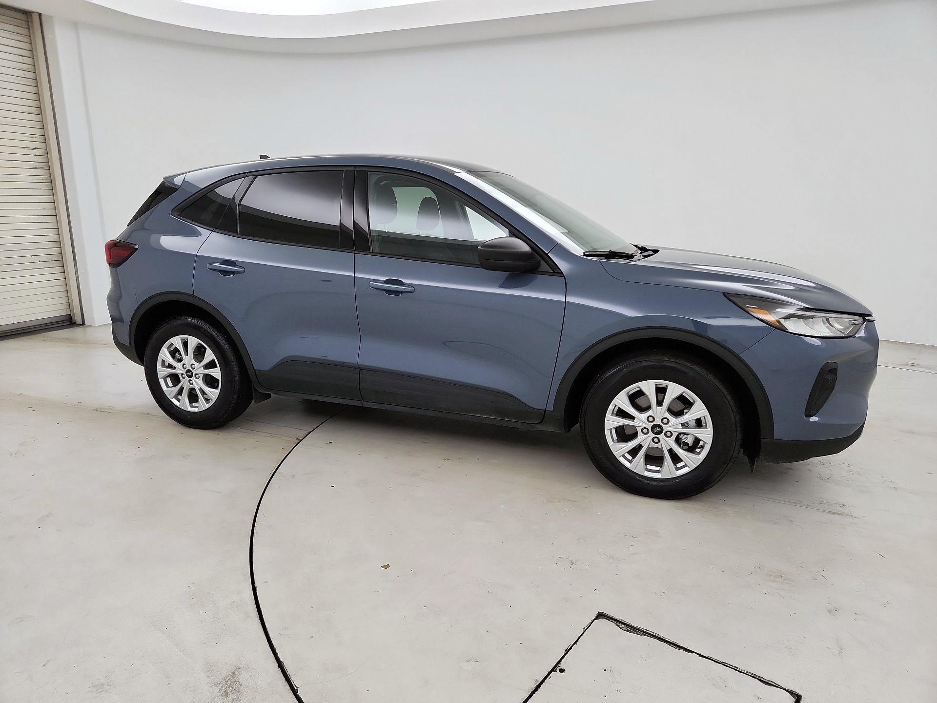 Thumbnail: 2025 Ford Escape - 4