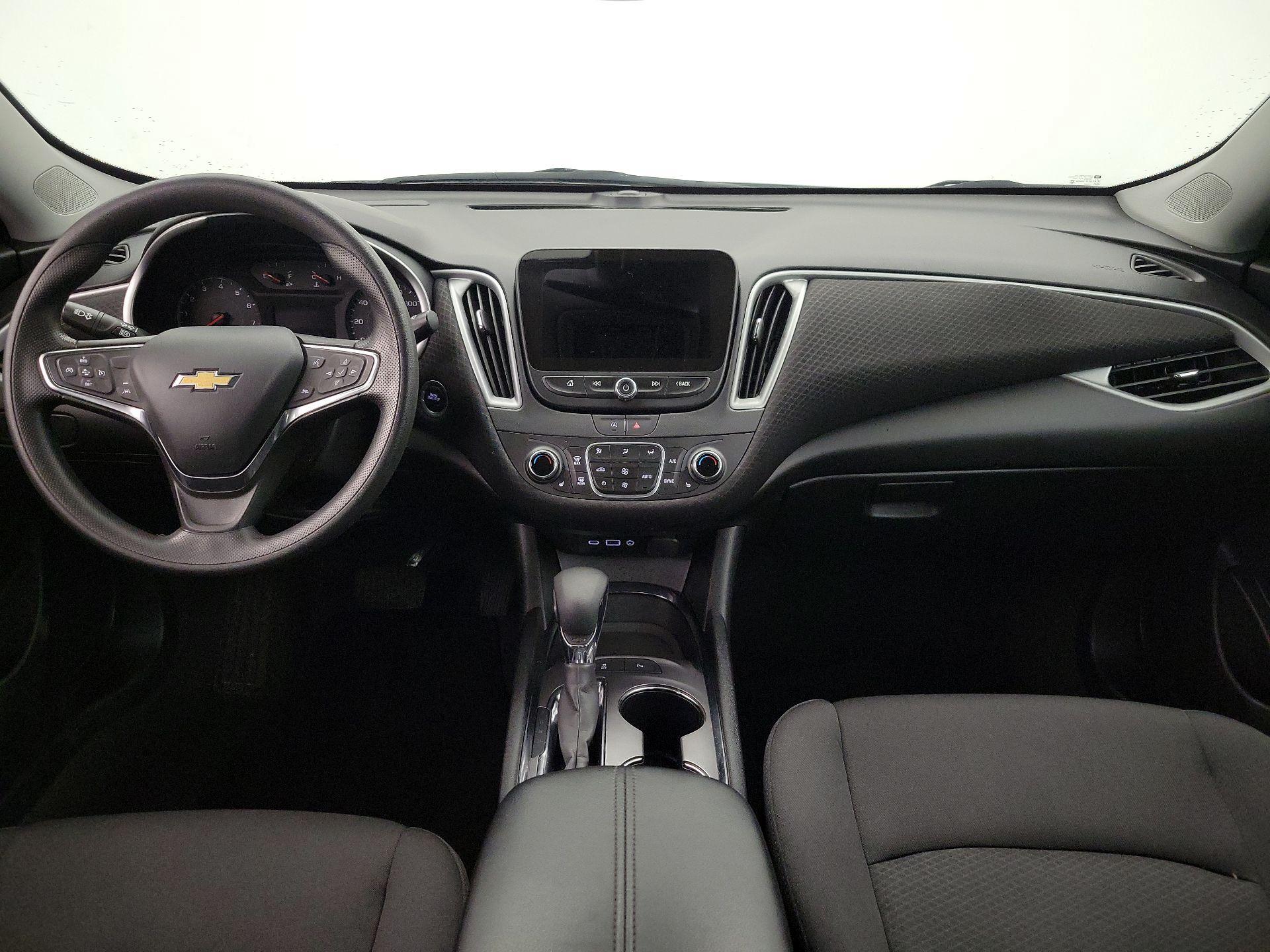 Thumbnail: 2024 Chevrolet Malibu - 9