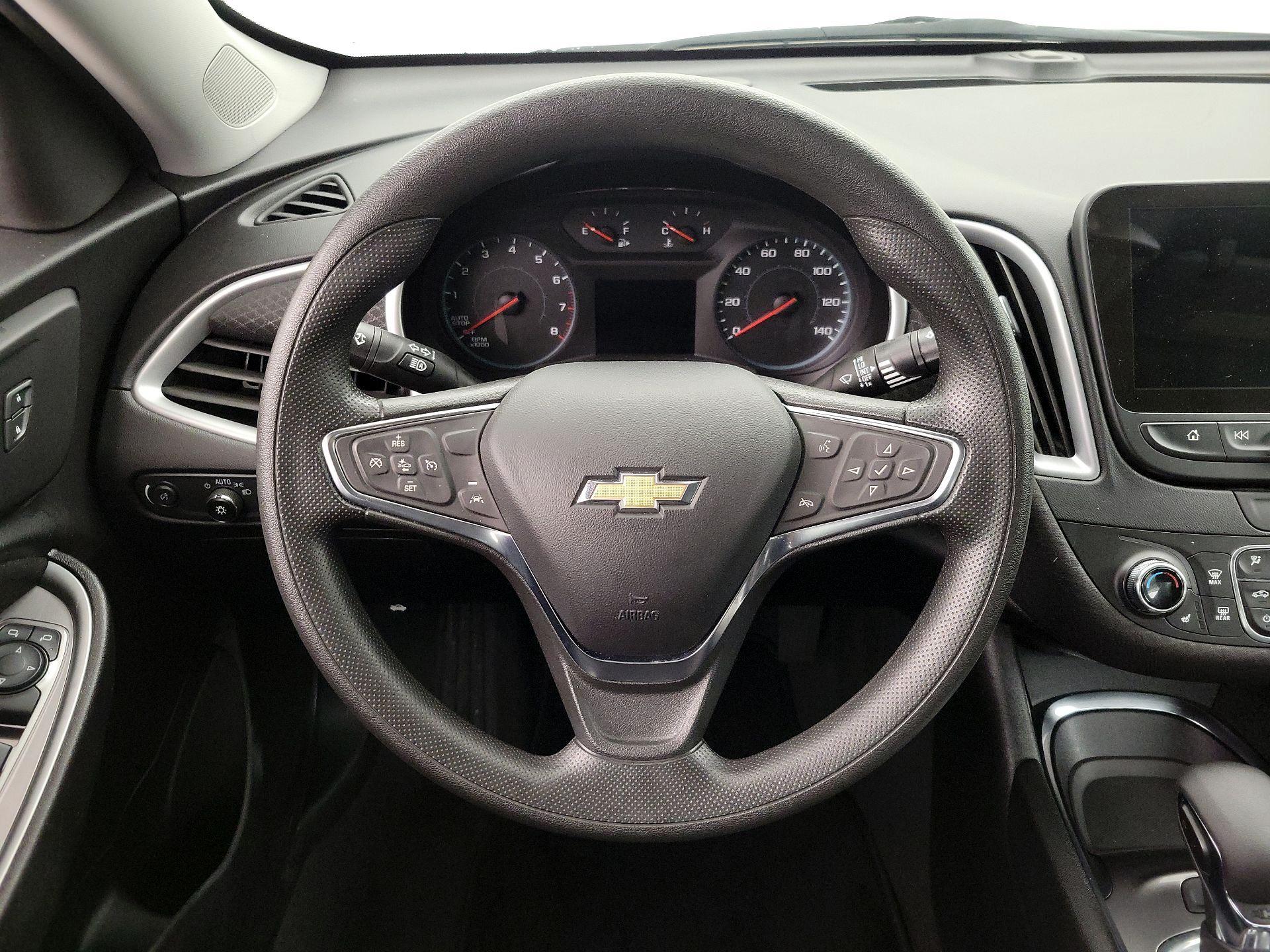 Thumbnail: 2024 Chevrolet Malibu - 10