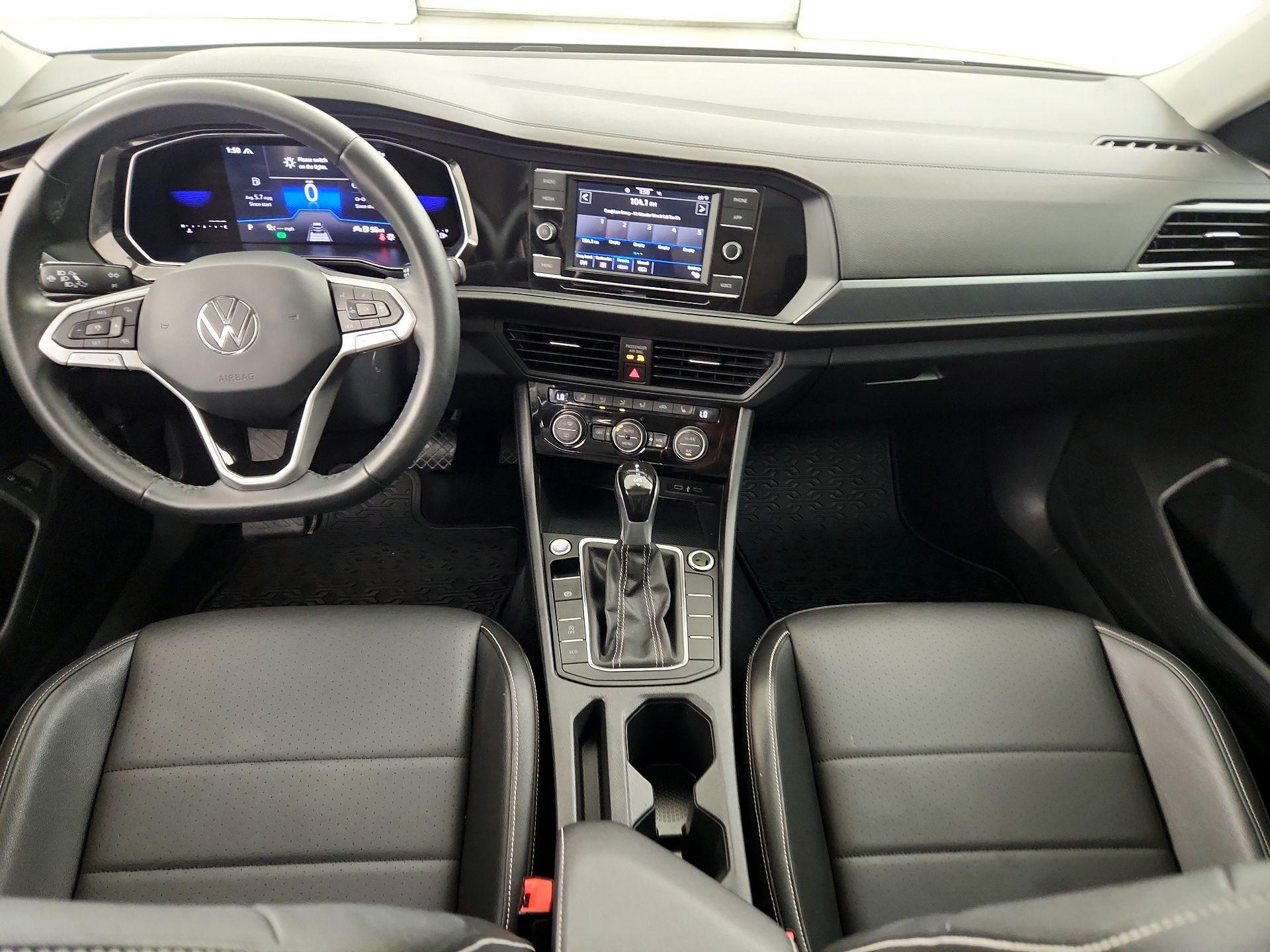 Thumbnail: 2023 Volkswagen Jetta - 9