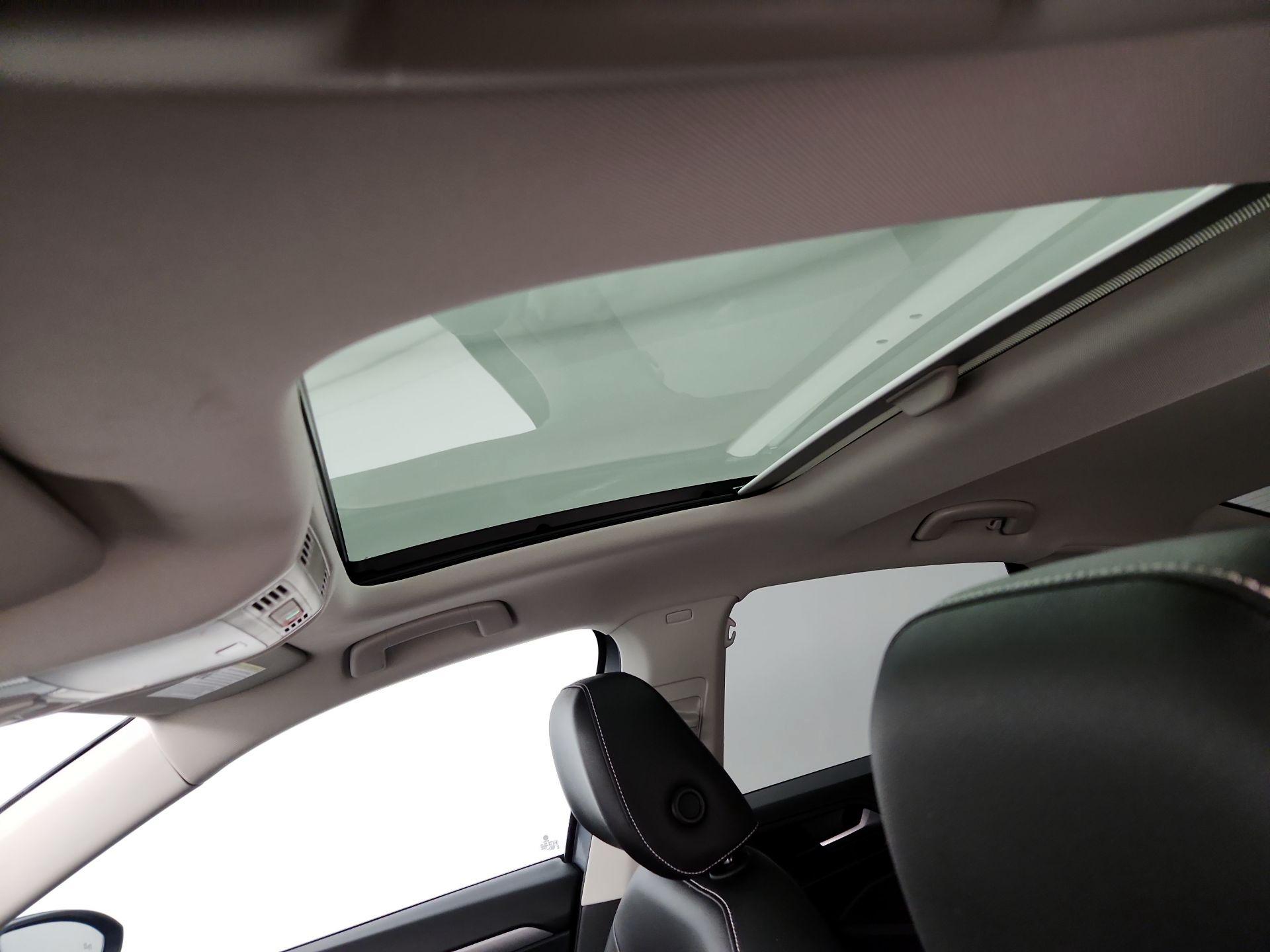 Thumbnail: 2023 Volkswagen Jetta - 19