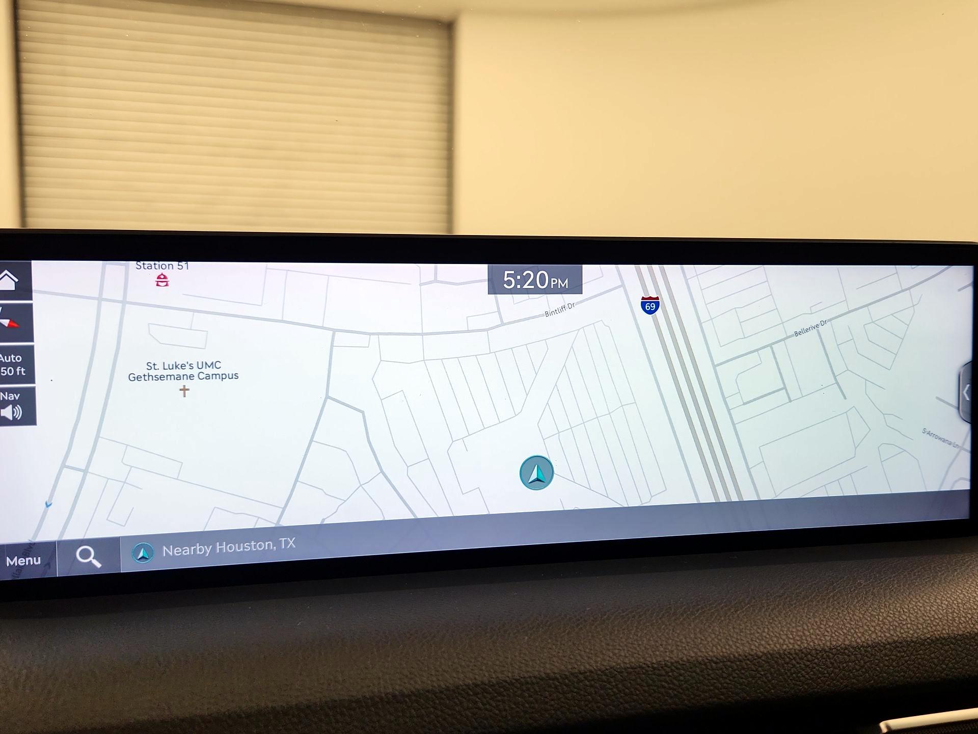 Thumbnail: 2022 Genesis GV70 - 14