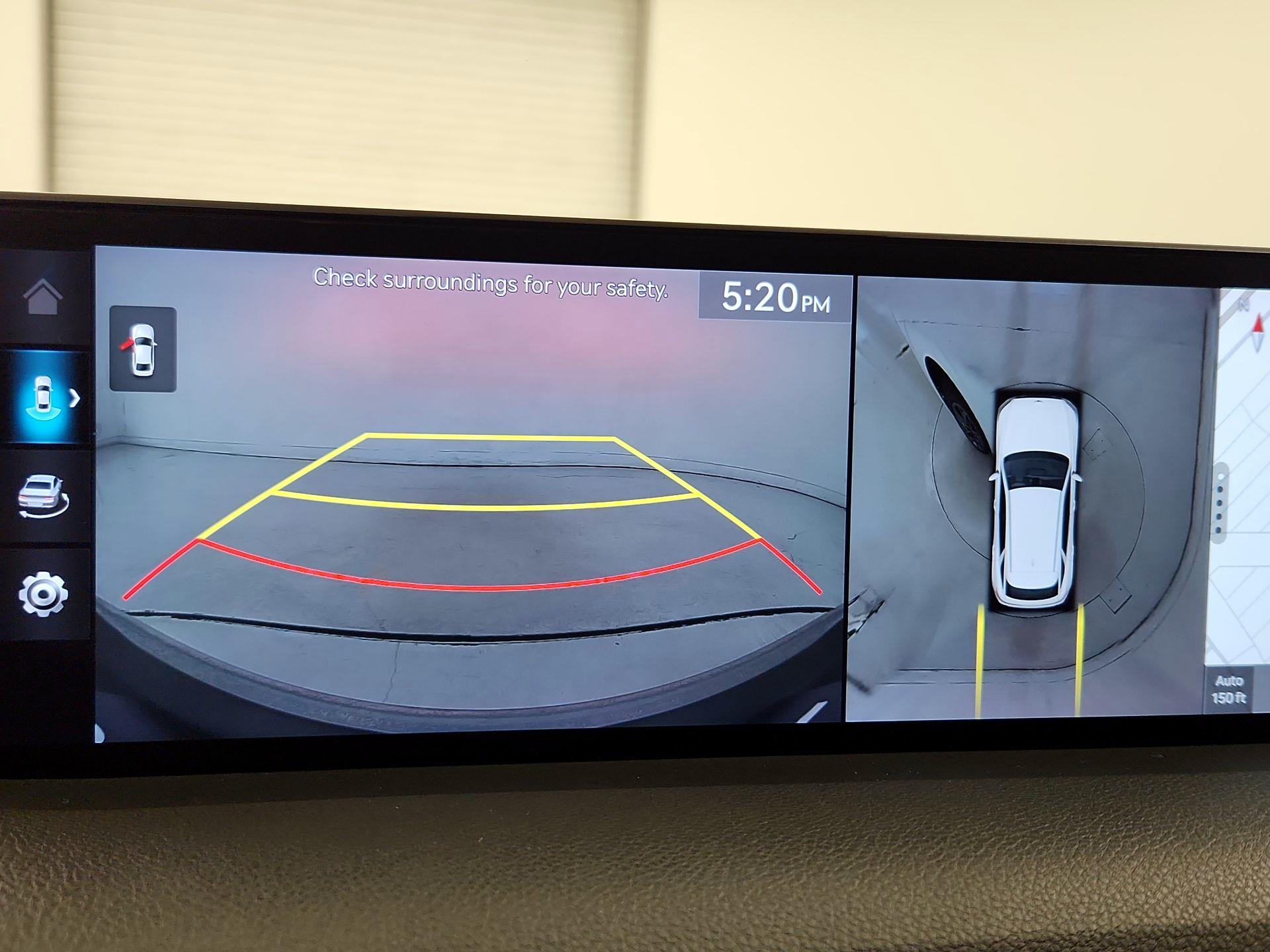 Thumbnail: 2022 Genesis GV70 - 15