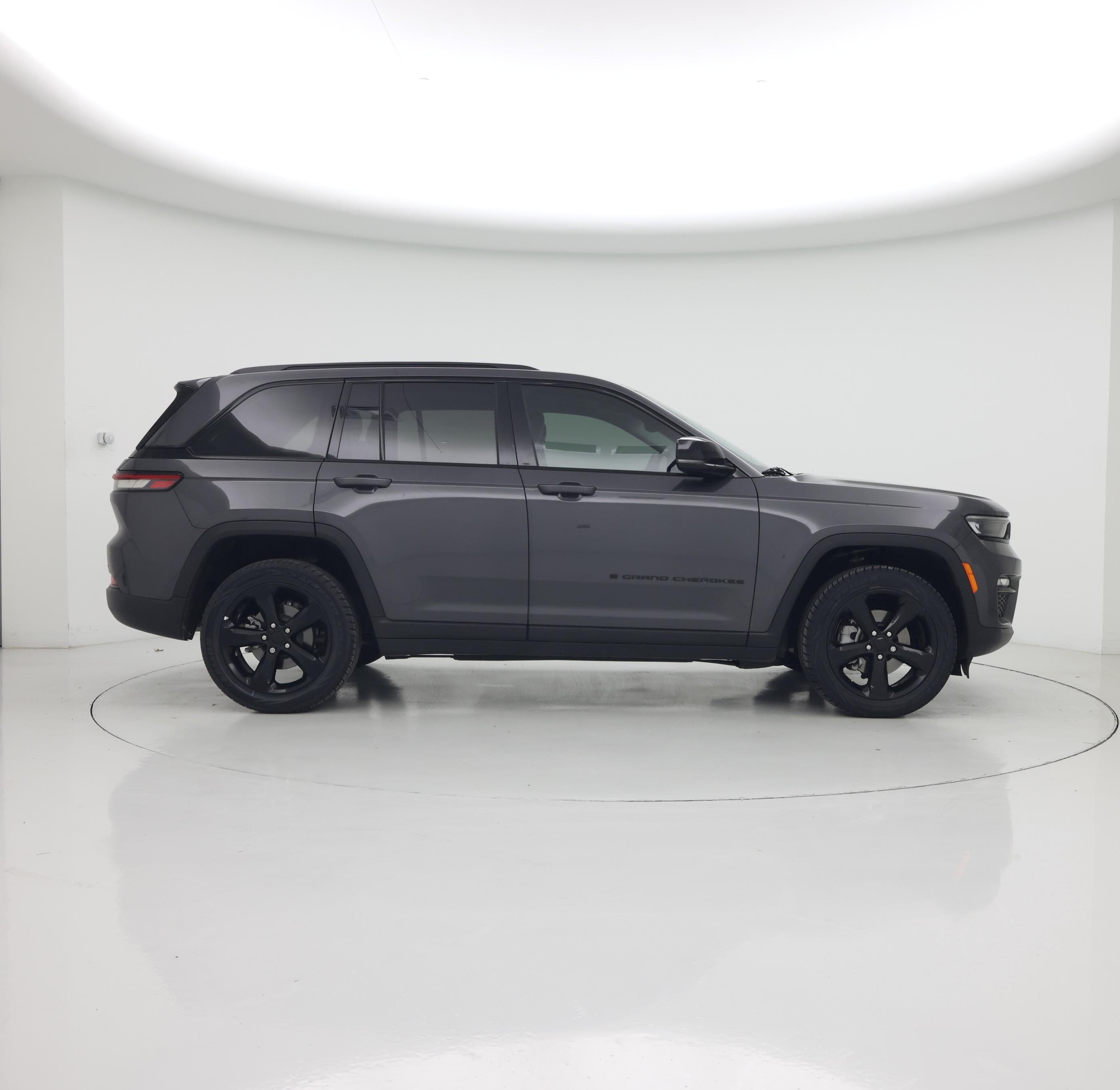 Thumbnail: 2023 Jeep Grand Cherokee - 7