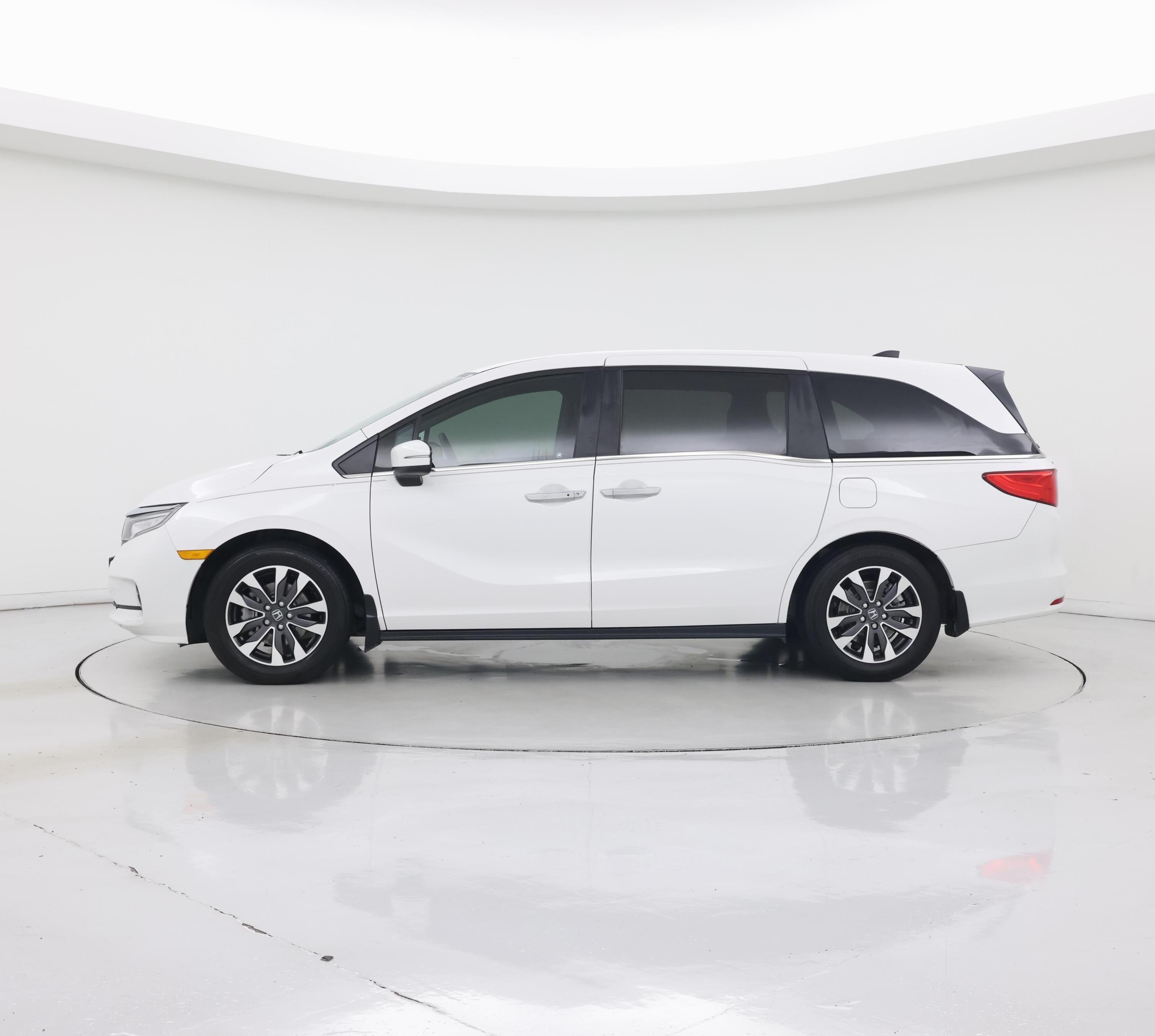 Thumbnail: 2024 Honda Odyssey - 3