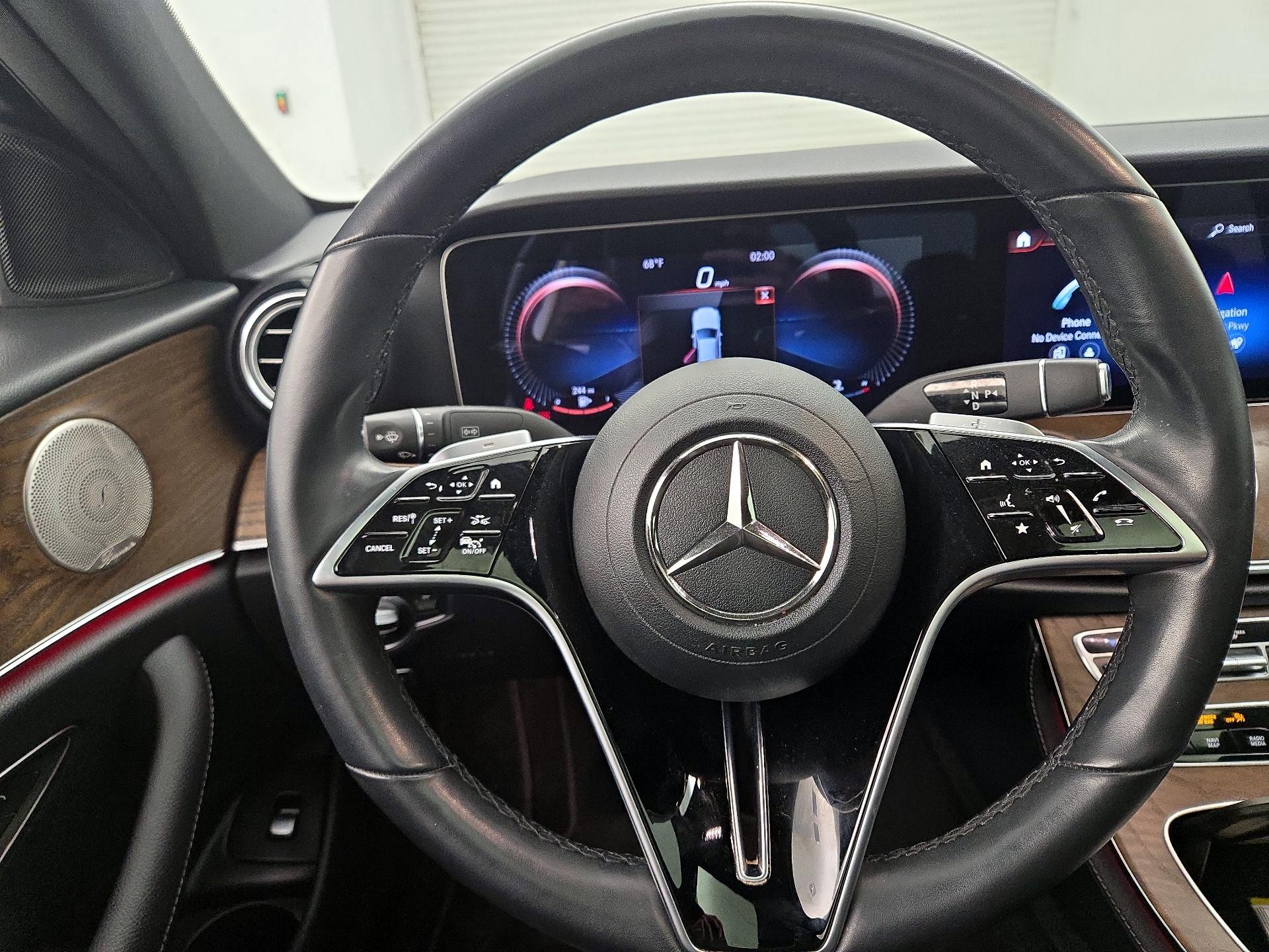 Thumbnail: 2023 Mercedes-Benz E-Class - 10