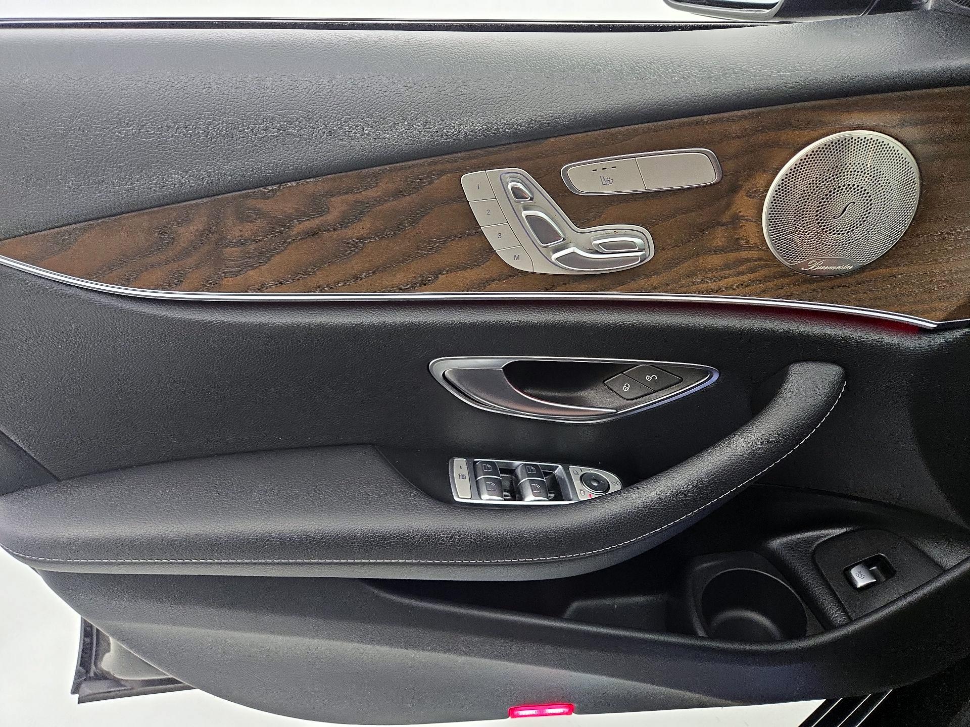 Thumbnail: 2023 Mercedes-Benz E-Class - 12