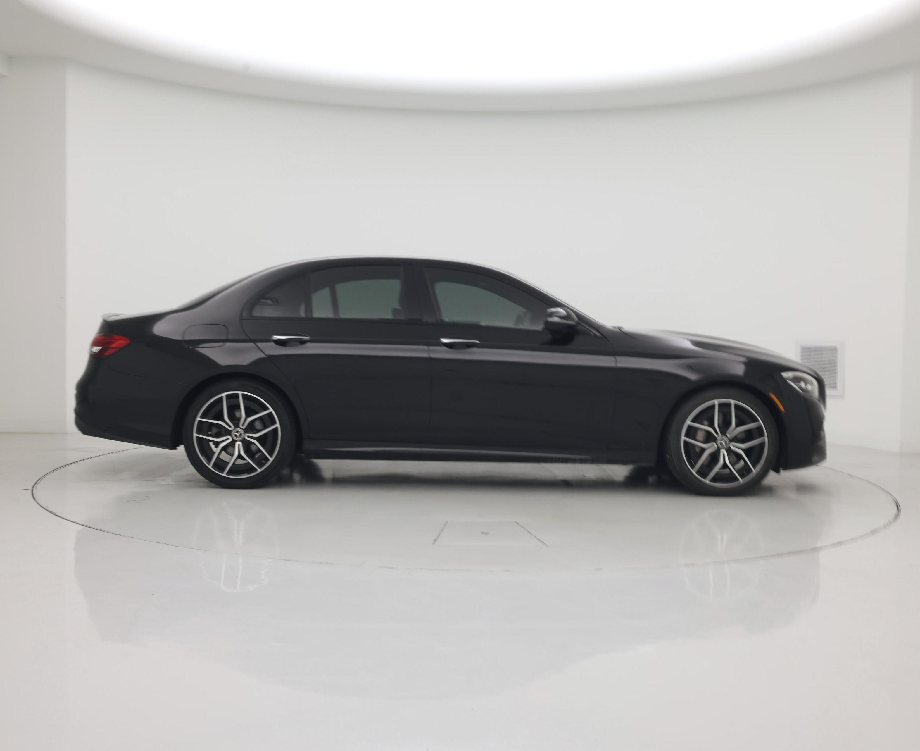 Thumbnail: 2023 Mercedes-Benz E-Class - 7